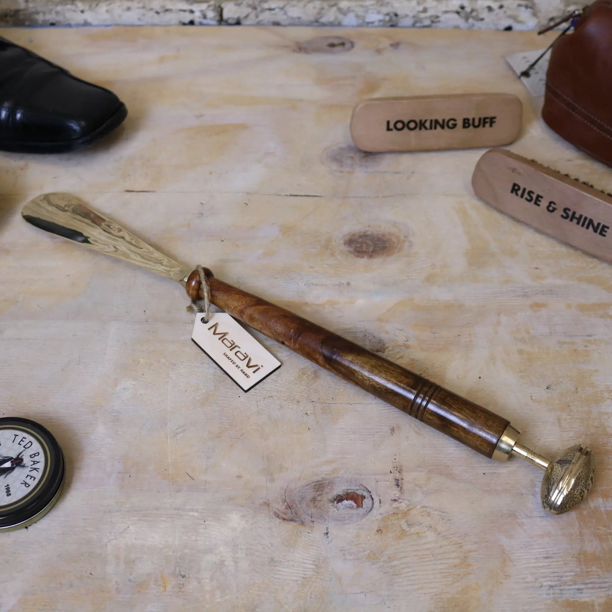 Kalanka Long Shoe Horn Wooden Brass - Rugby Design