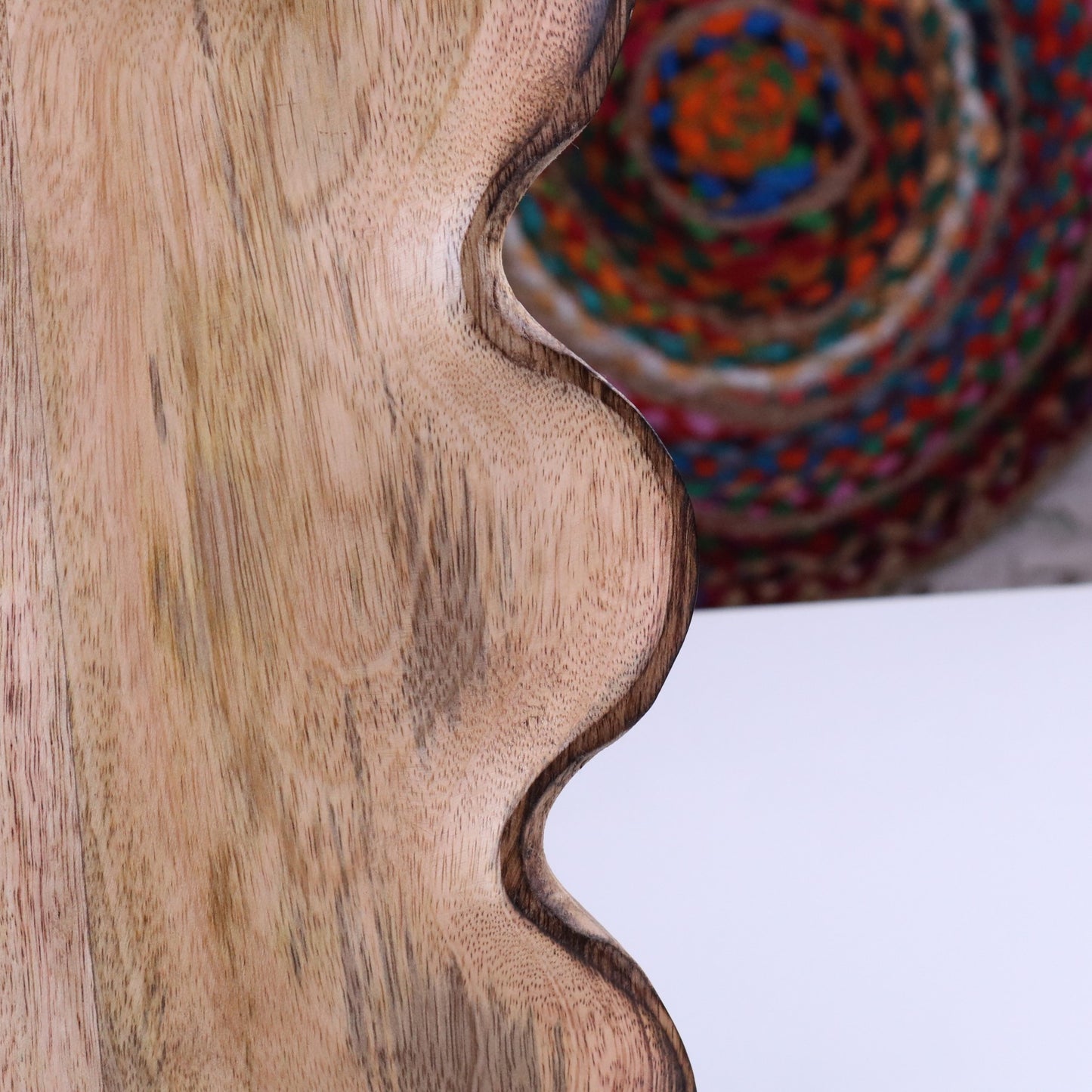 Amrola Mango Wood Serving Dish - Closeup of Edge Whilst Standing