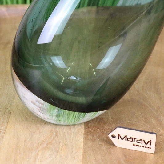 Daruni Luxury Green Glass Vase Angled Design - Closeup of Base