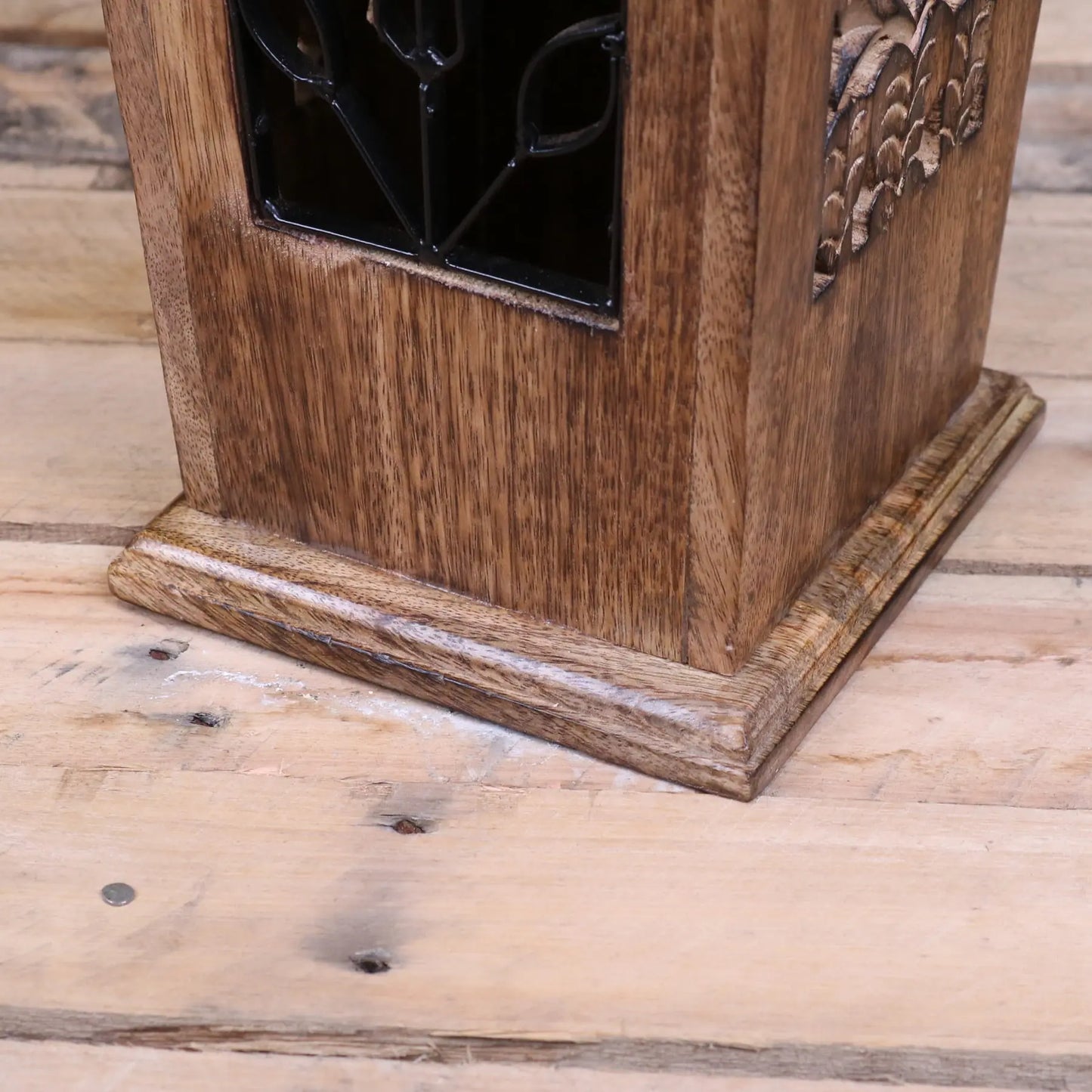 Gangotri Umbrella Stand - Closeup of Base