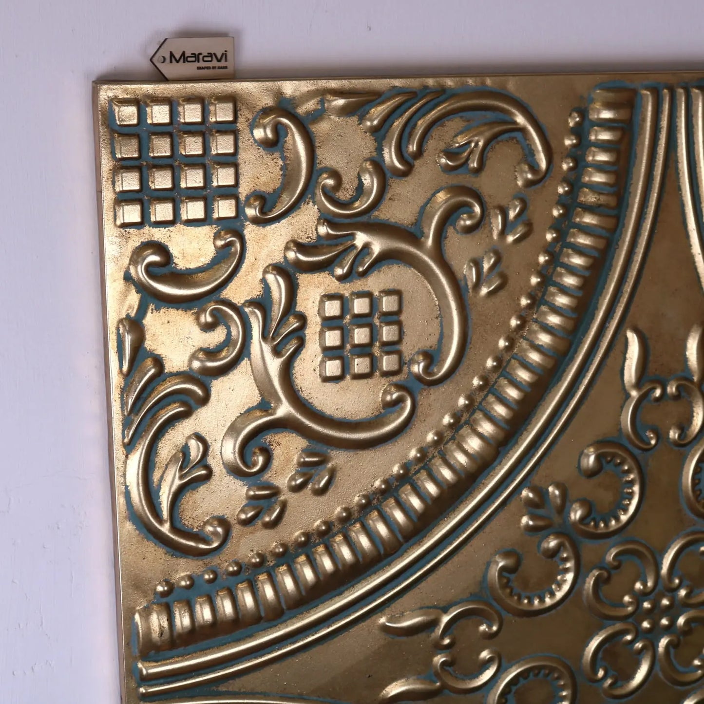Pushkar Majesty Gold Wall Art Metal - Closeup of Corner