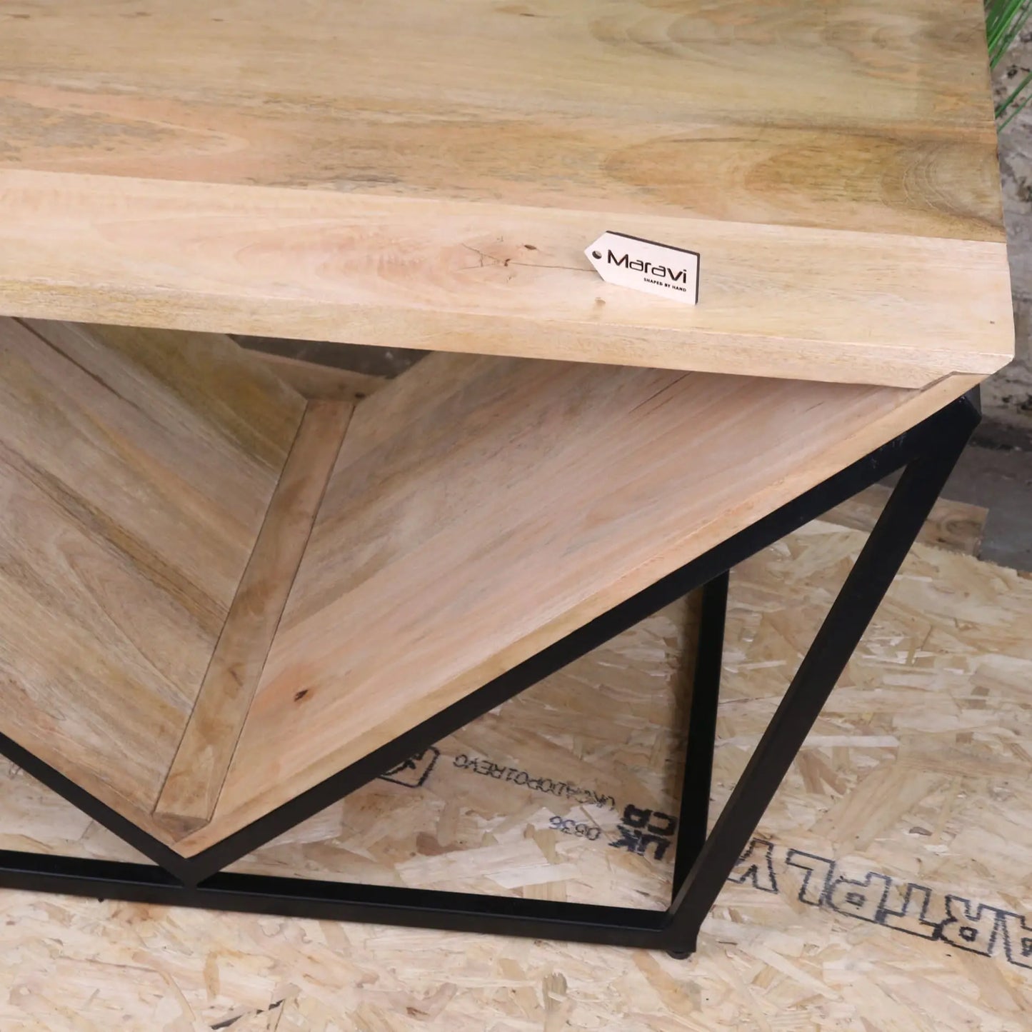 Nilgiri Nook Coffee Table - Closeup of Corner