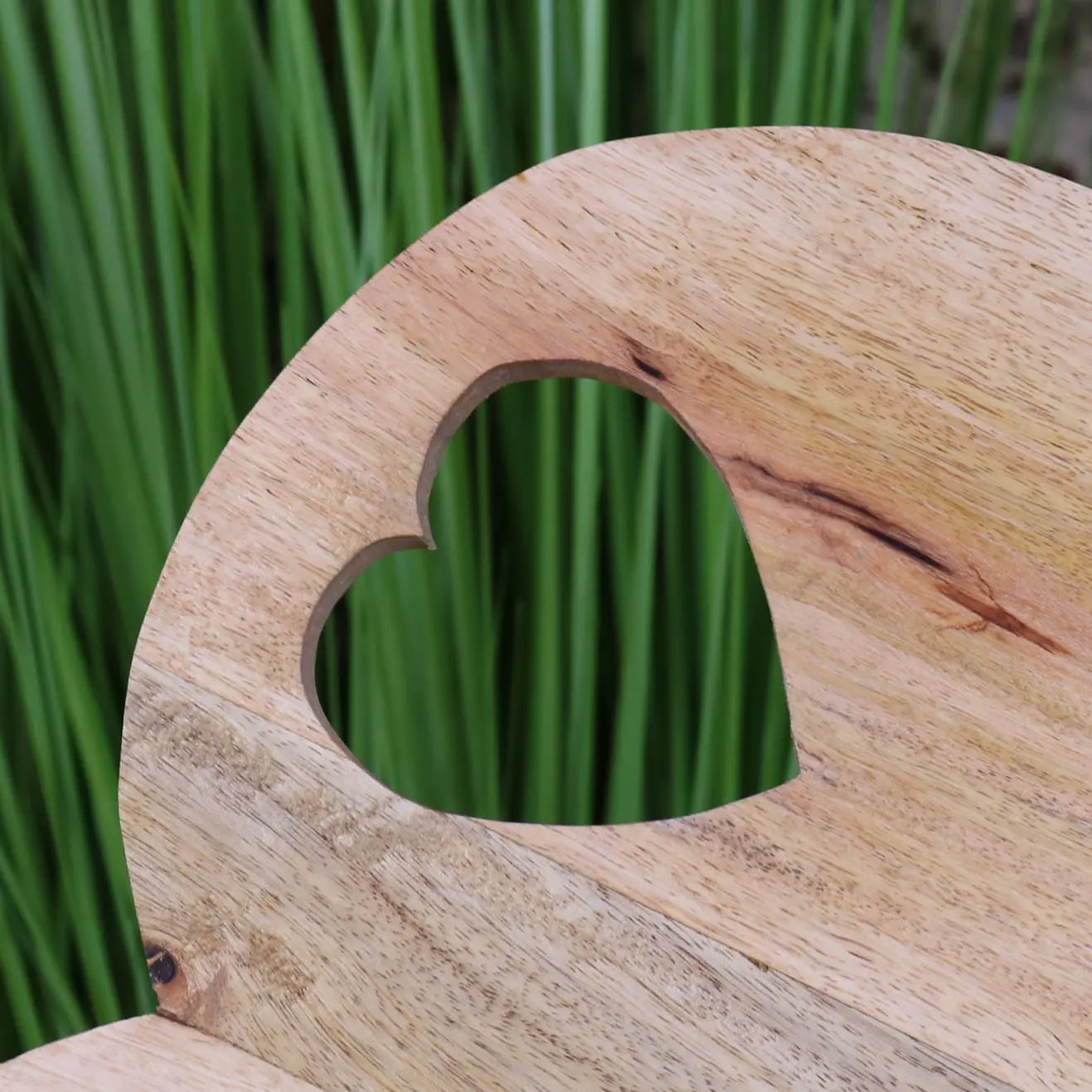 Dili Heart Shape Chopping Board - Closeup of Heart Cutout