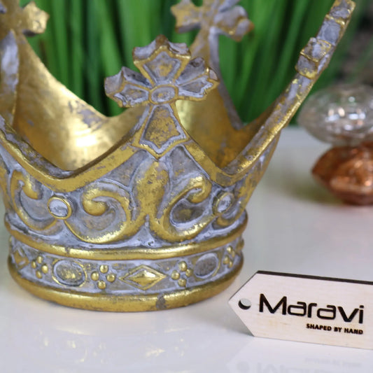 Ziro Crown Candle Holder Vintage Style - Closeup of Base