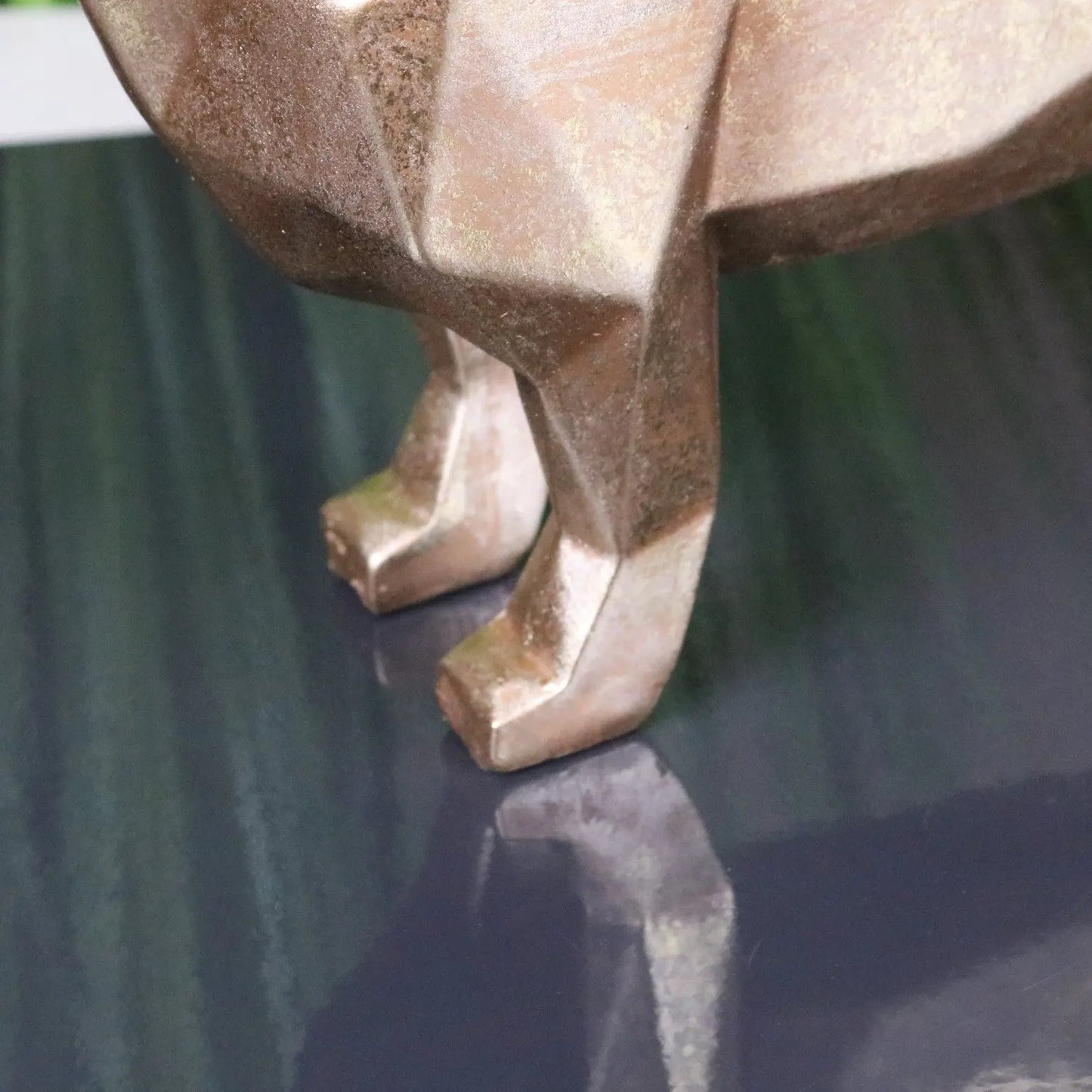 Janira Gold Geometric Sausage Dog Dachshund Ornament - Closeup of Leg