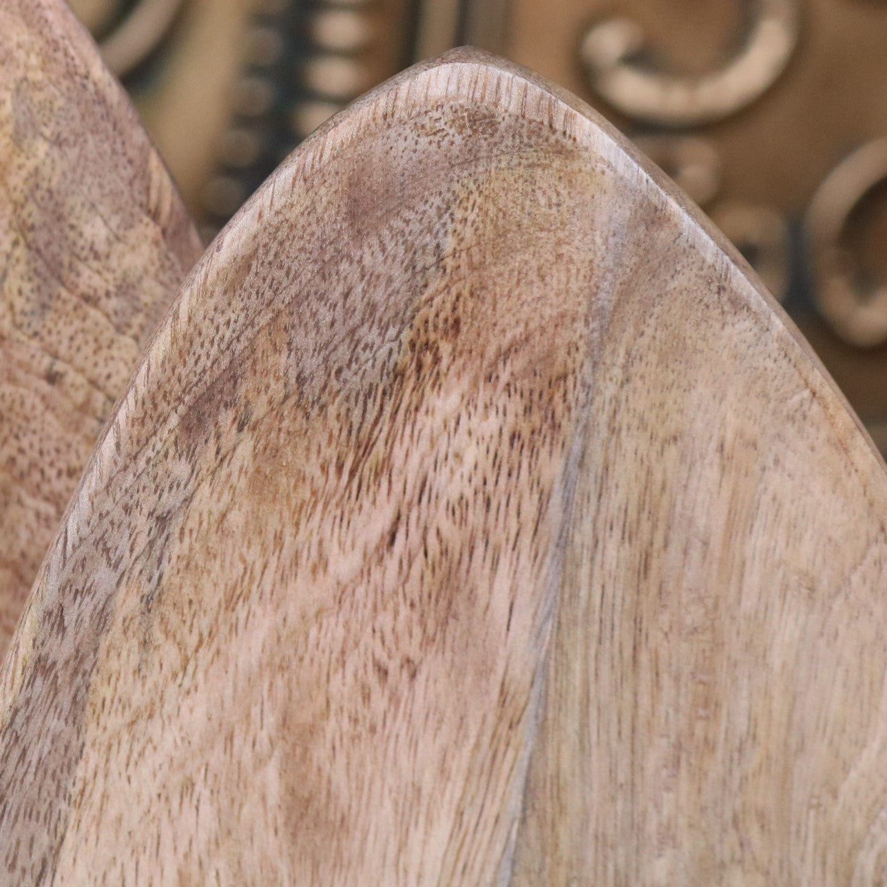 Jarita Oval Shaped Wooden Serving Dishes Set of 2 - Closeup of Edge 2