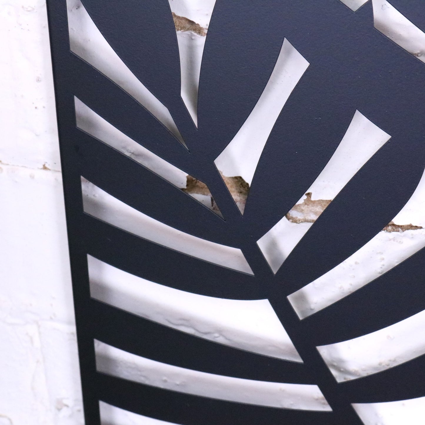 Kireta Metal Black Wall Art Leaf Design - Closeup of Leaf Design