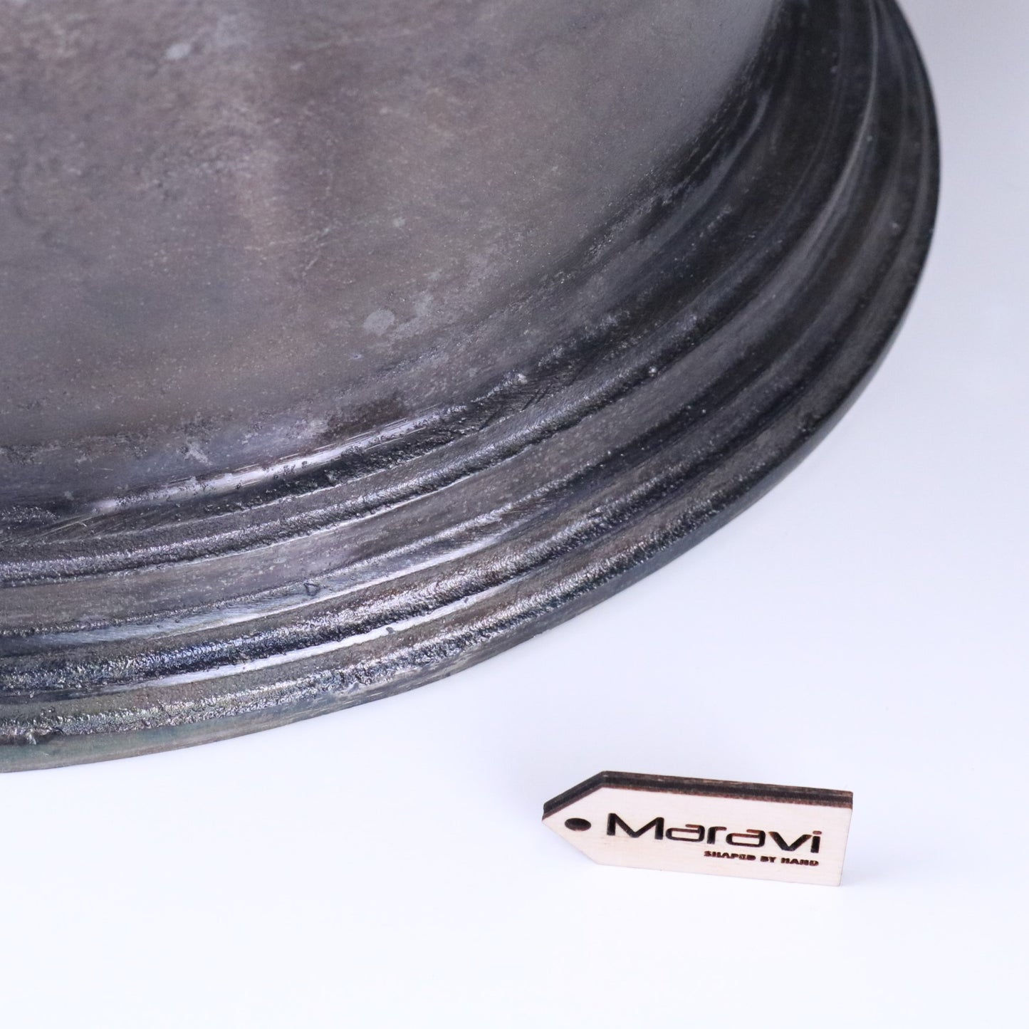 Moyar Champagne Bucket Large Ice Bath Gunmetal - Closeup of Base