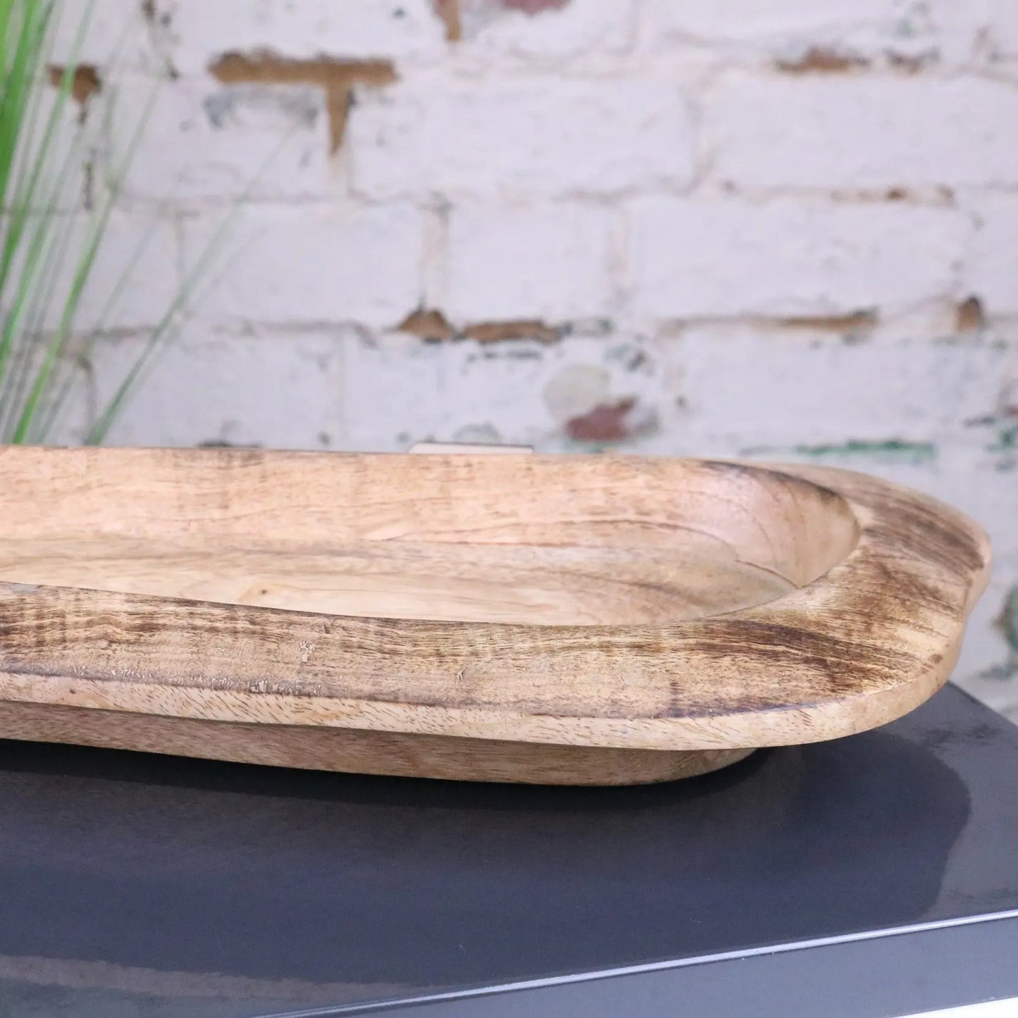 Nalita Wooden Dough Bowl Serving Dish 57cm - Closeup of Edge 2