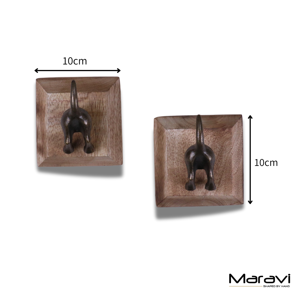 Odhari Dog Tail Hooks Set of 2 Gold Dimensions