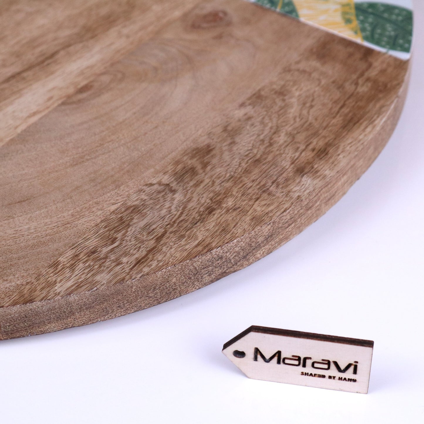 Saitras Round Chopping Board 48cm Enamel Citrus Design - Closeup of Edge