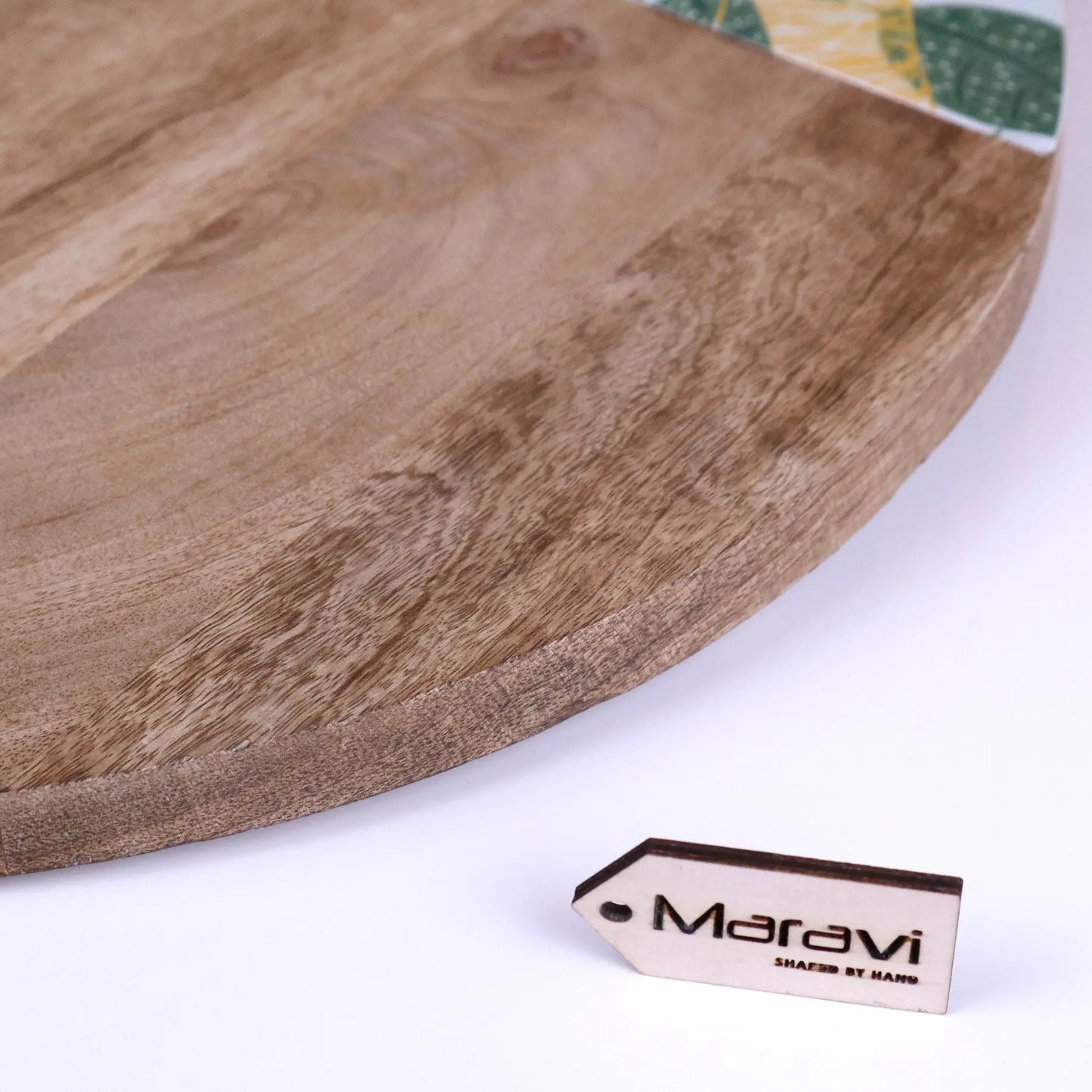 Saitras Round Chopping Board 48cm Enamel Citrus Design - Closeup of Edge