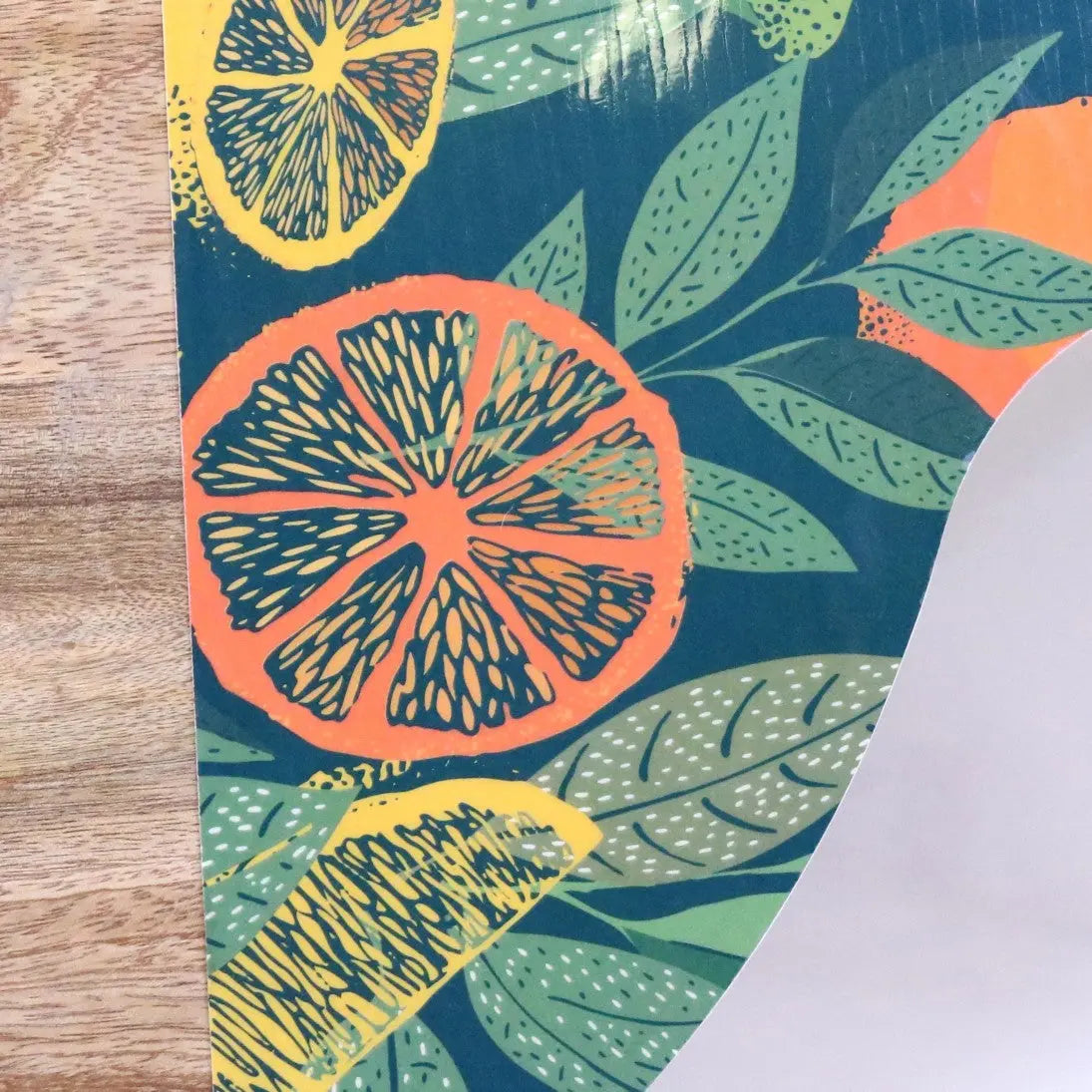 Saitras Round Chopping Board 48cm Enamel Citrus Design - Green - Closeup of Enamel 2