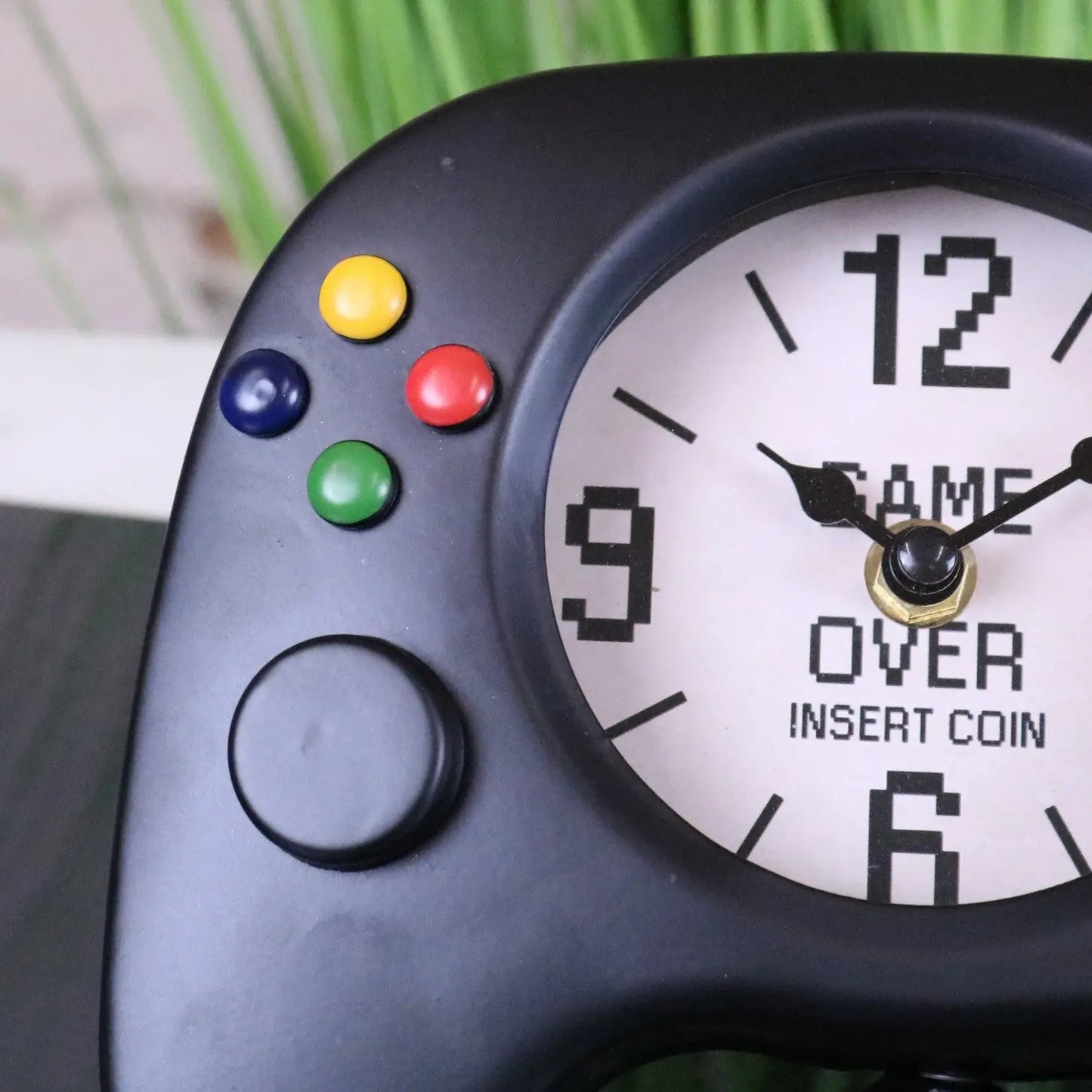 Sareka Gaming Room Clock - Closeup of Buttons