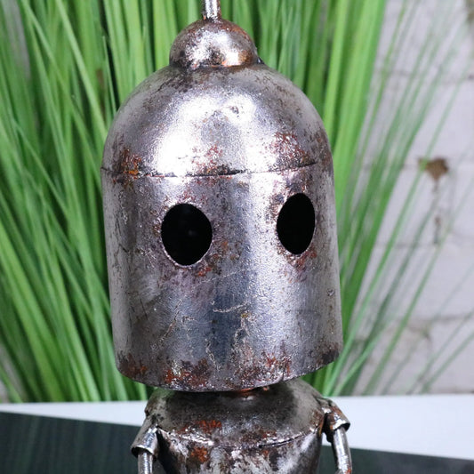 Silver Siting Robot Ornament Springy Bobble Head - Closeup of Head