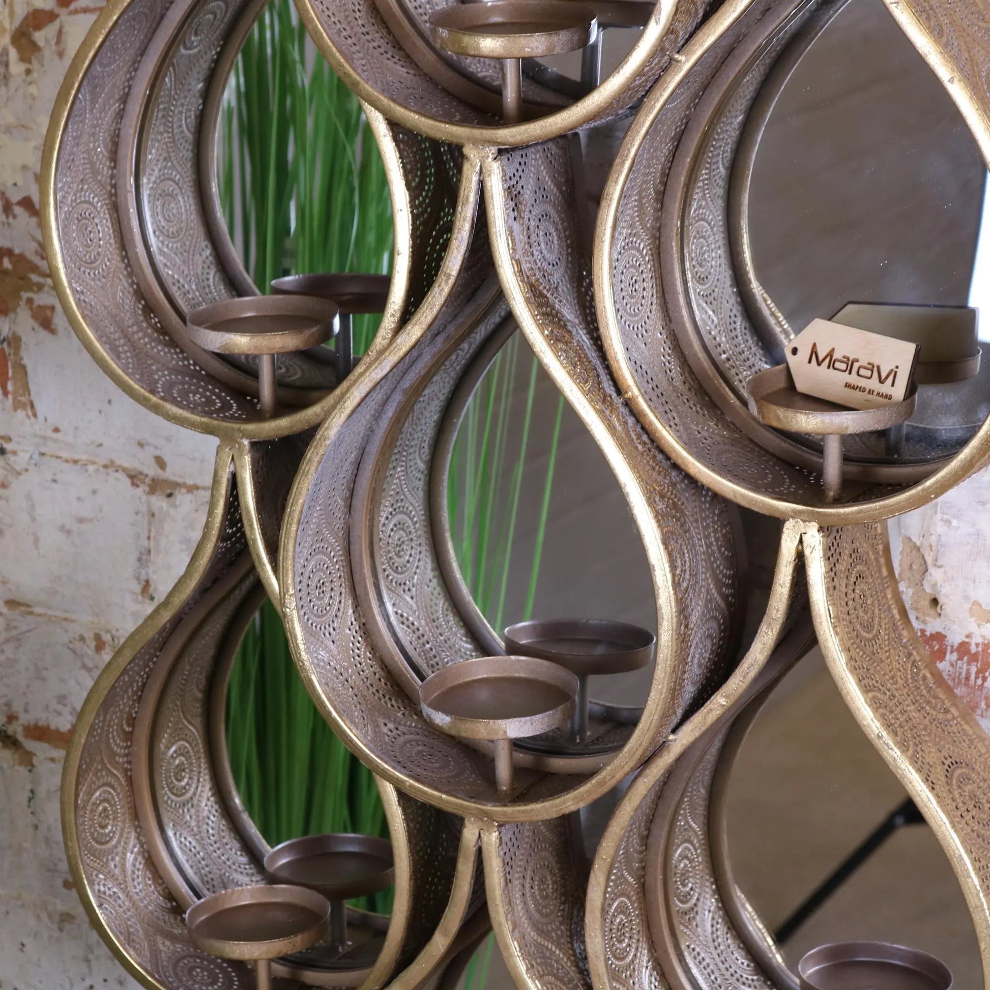 Belluri Raindrop Mirror with Candle Holders Zoomed In View