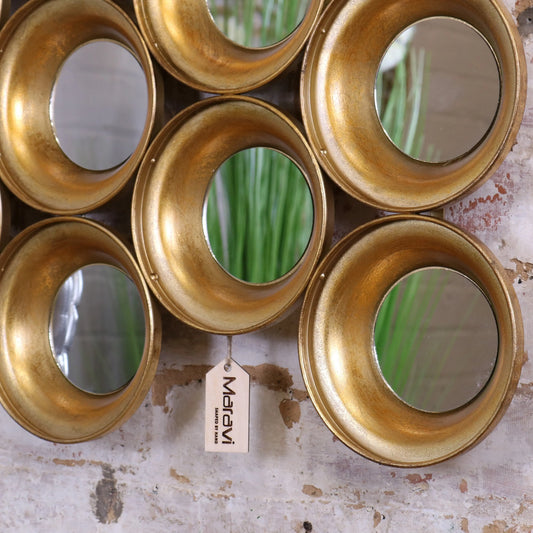 Jeen Circle Modern Mirrored Wall Art Closeup