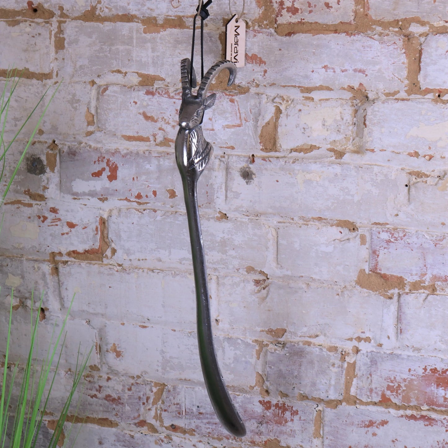 Khosa Animal Head Antique Style Shoe Horn Ram Design Main Image