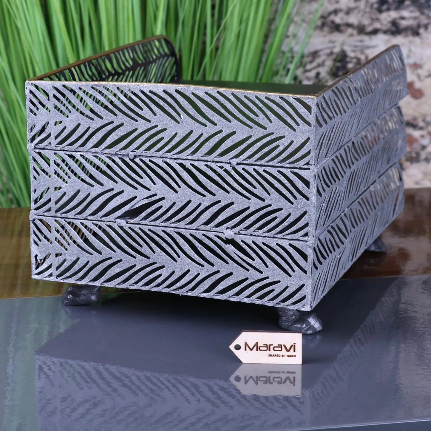 Borgal Leaf Design Metal Filling Tray Back View