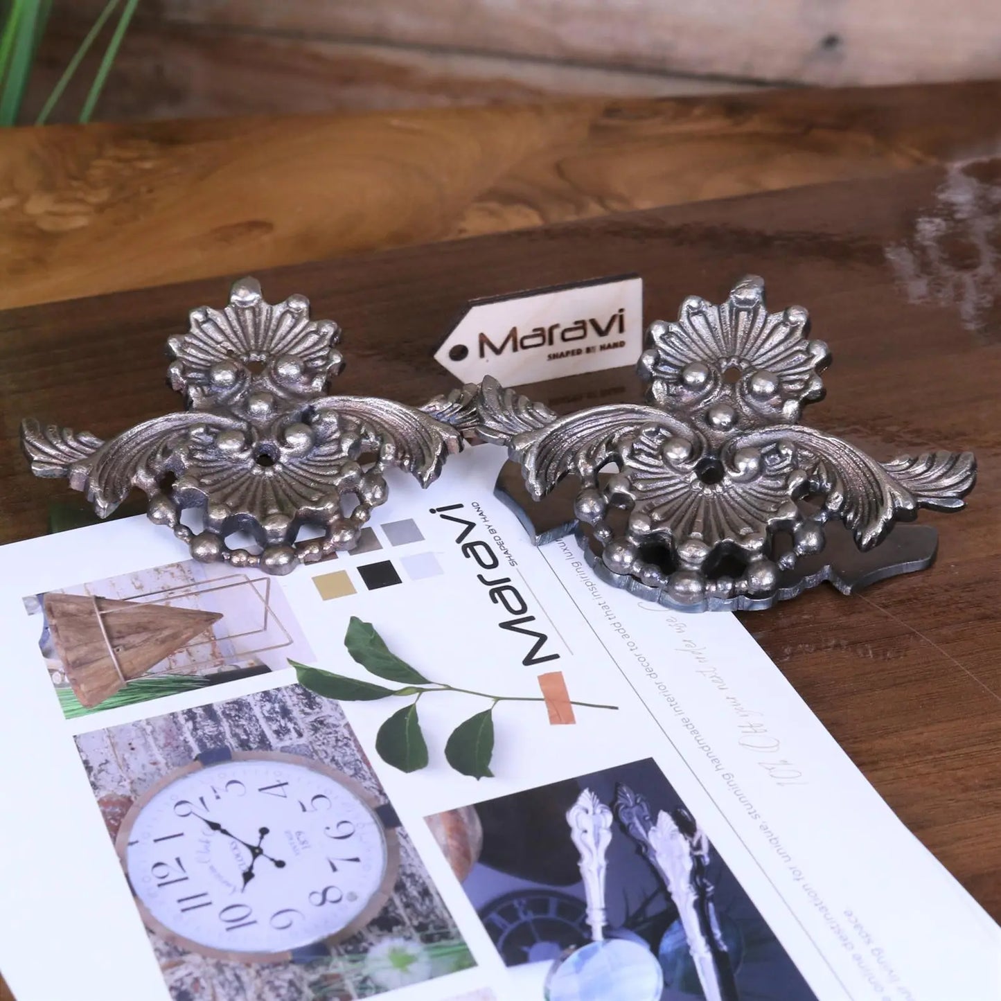 Kui Ornate Victorian Design Luxury Paper Clip Set of 2 - Silver Colour Holding Papers