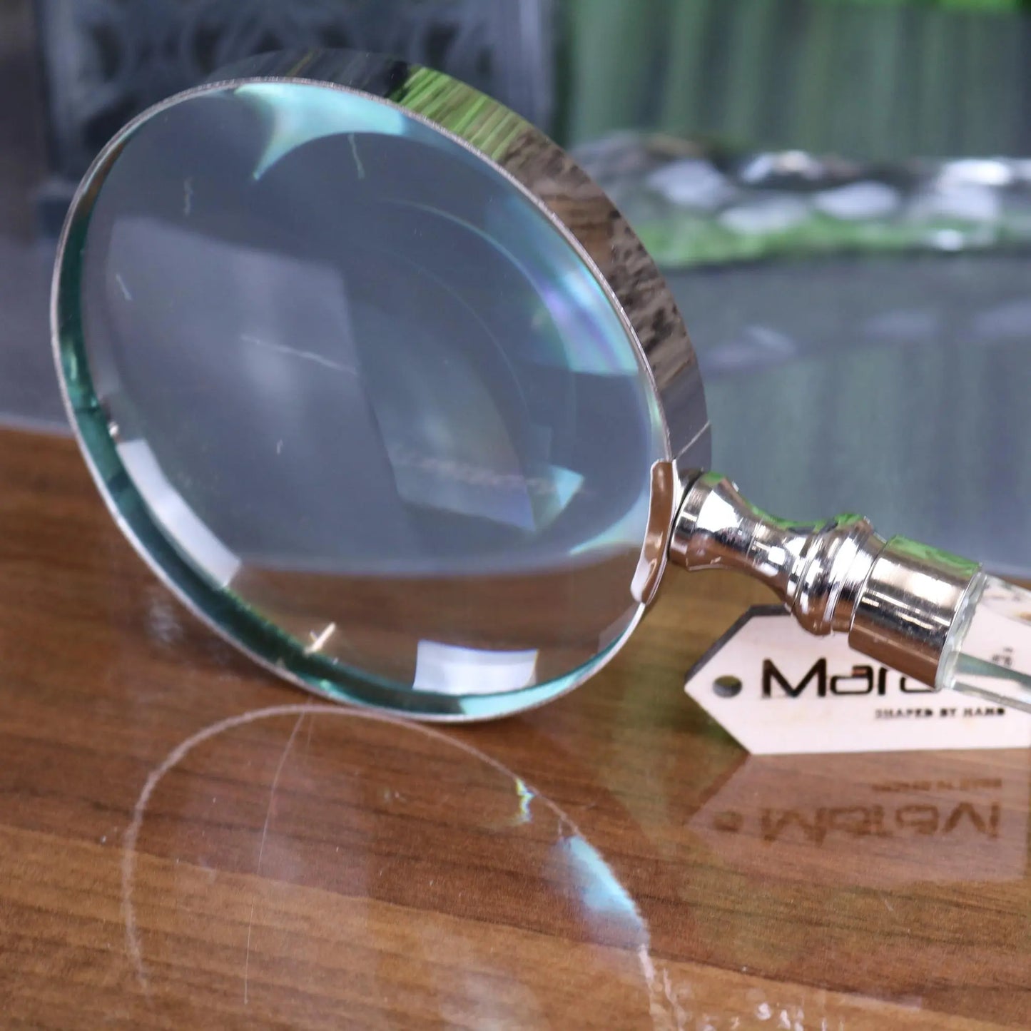 Tepun Glass Diamond Magnifying Glass - Closeup of Rim