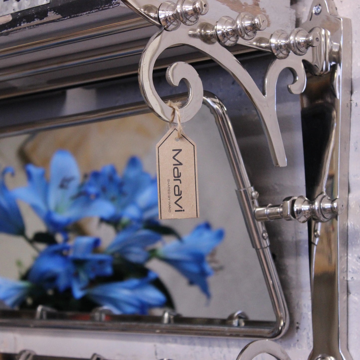 Lohit Train Luggage Rack with Mirror Scene Image