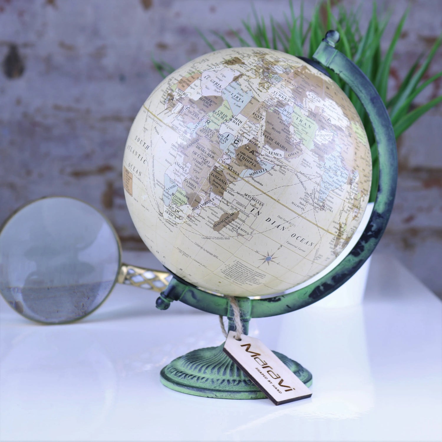 DESK-ACCESSORIES Maravi