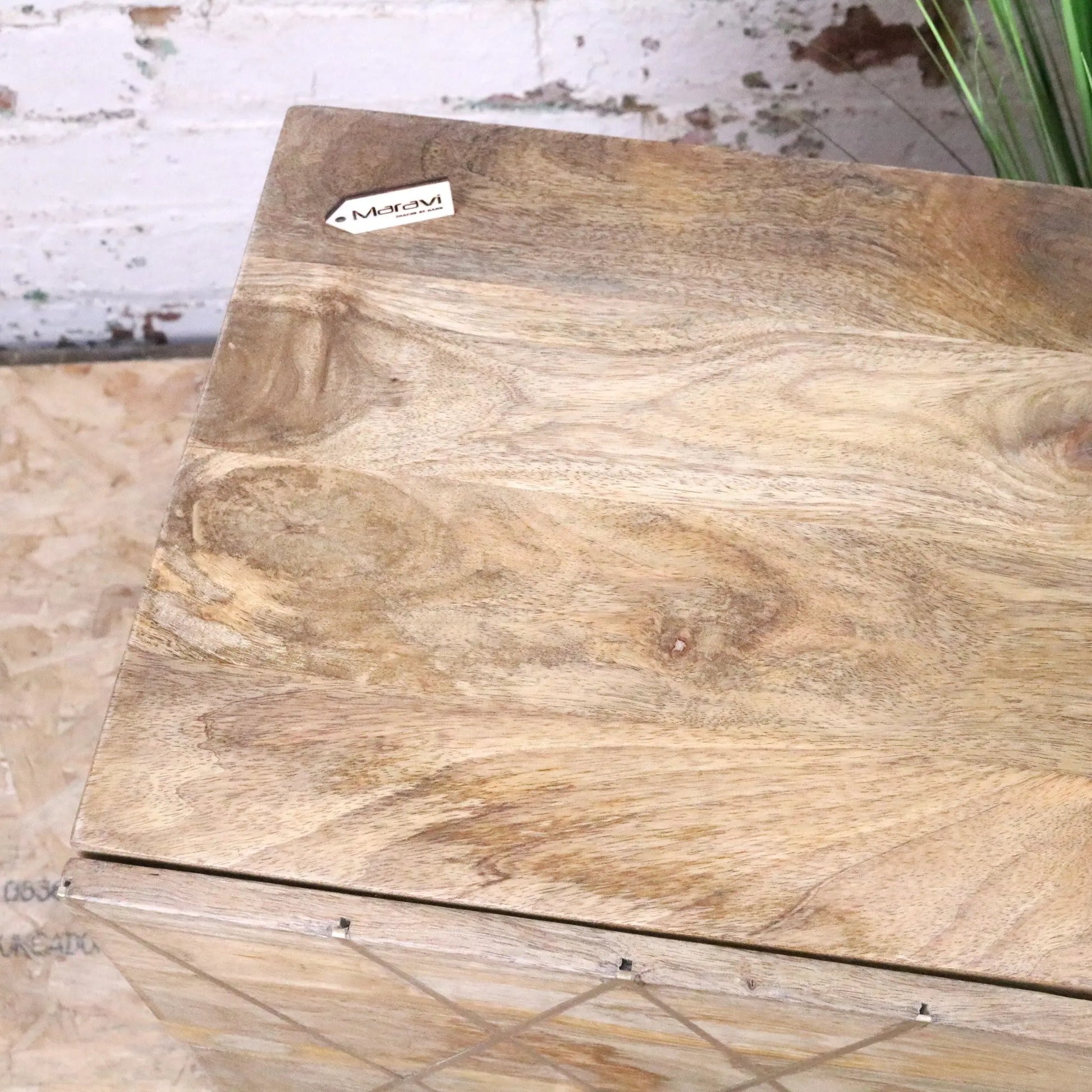 Alvani Mango Wood Bedside Cabinet Gold Geometric Inlay - Closeup of Wood Grain