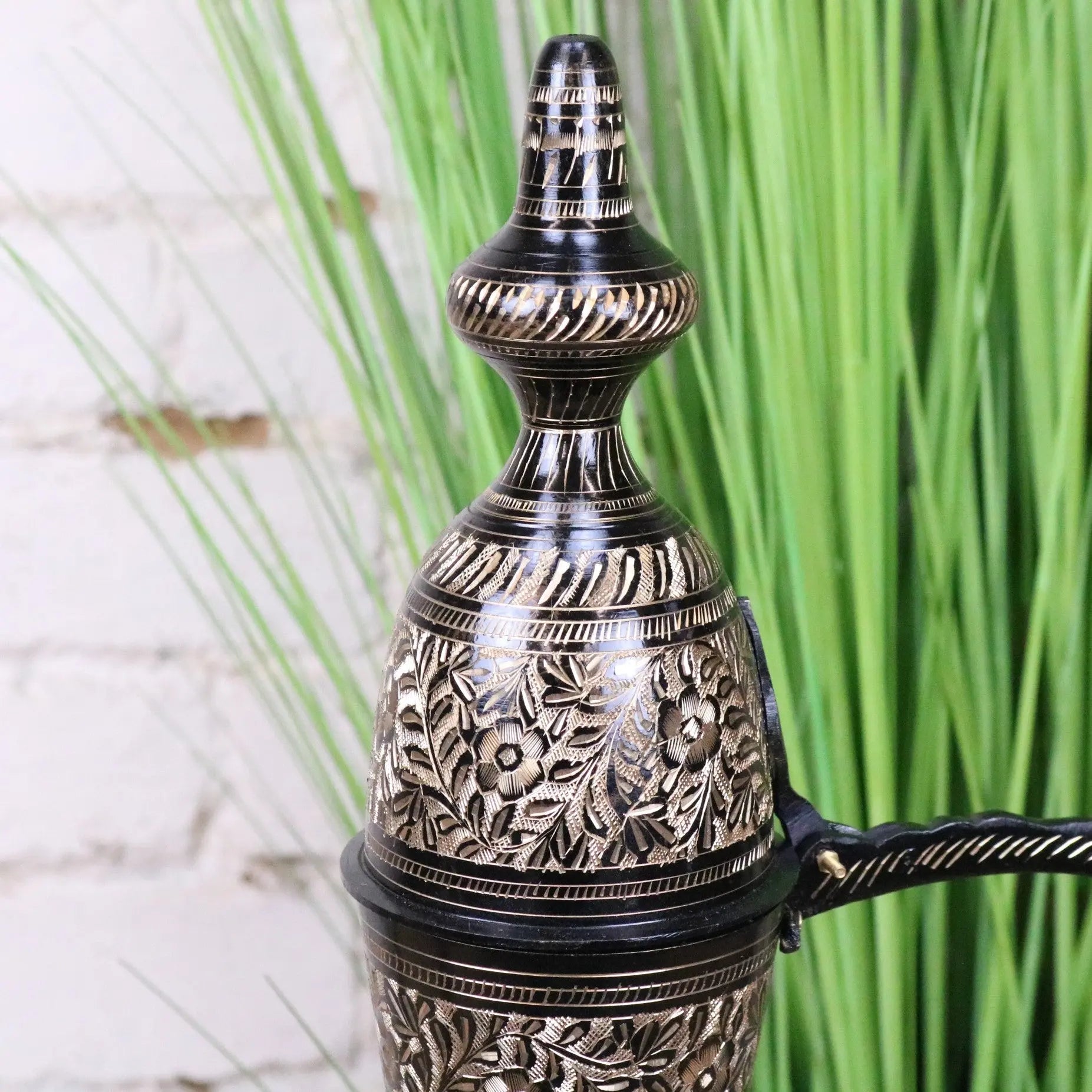 Aravalli Aftaba Brass Arabian Jug Vase Ornament 76cm - Closeup of Lid