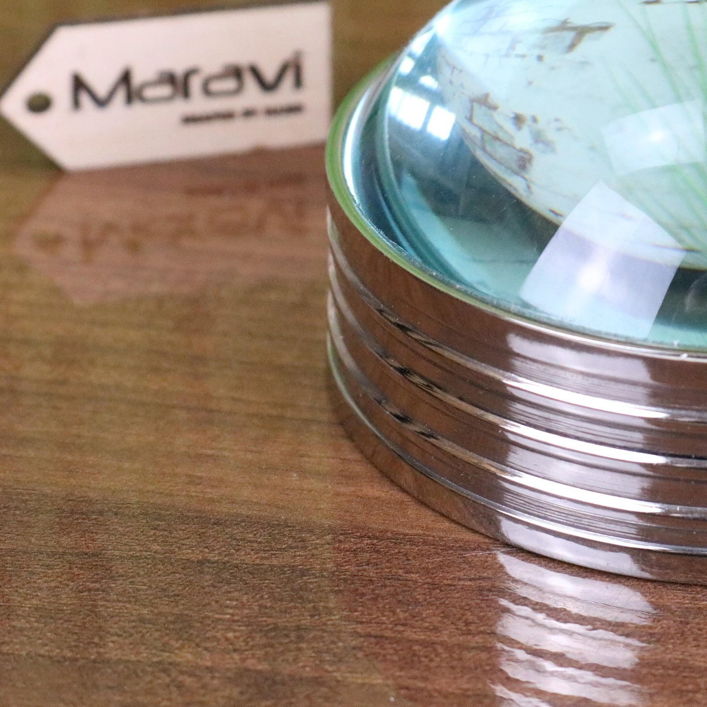 Chavira Domed Magnifying Glass Paperweight - Closeup of Edge