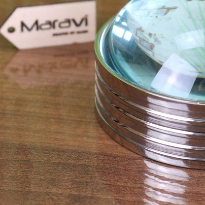 Chavira Domed Magnifying Glass Paperweight - Closeup of Edge