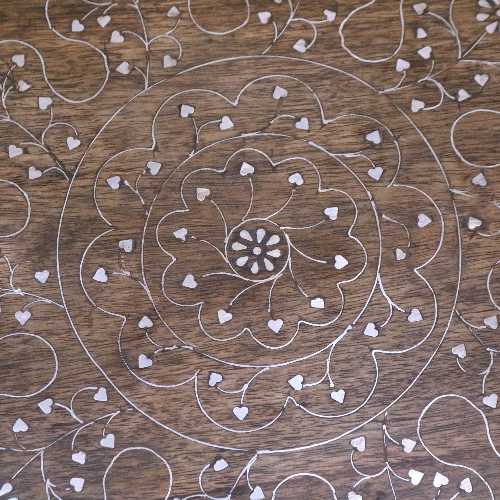 Damodar Hand Carved Mango Wood Coffee Table - Closeup of Central Design