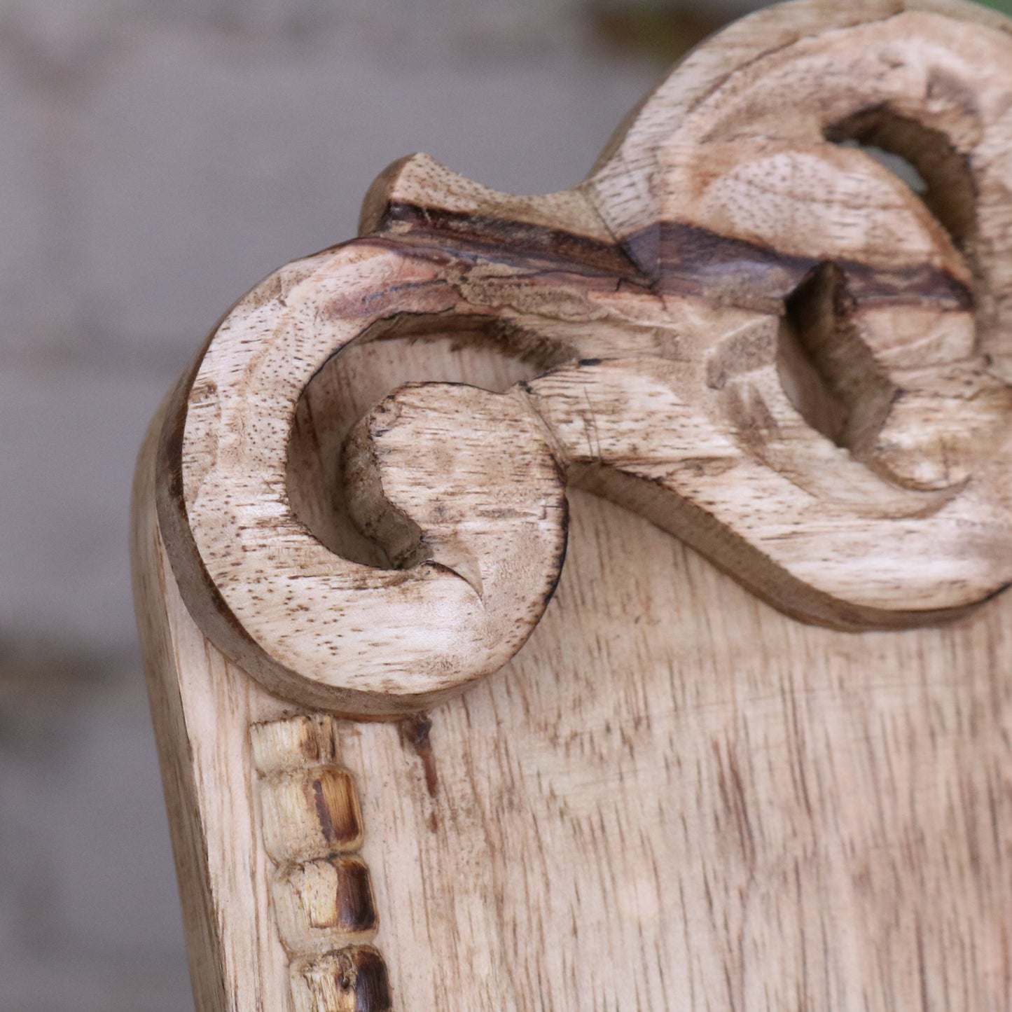 Darvik Wooden Recipe Book Stand - Closeup of Carving on Header