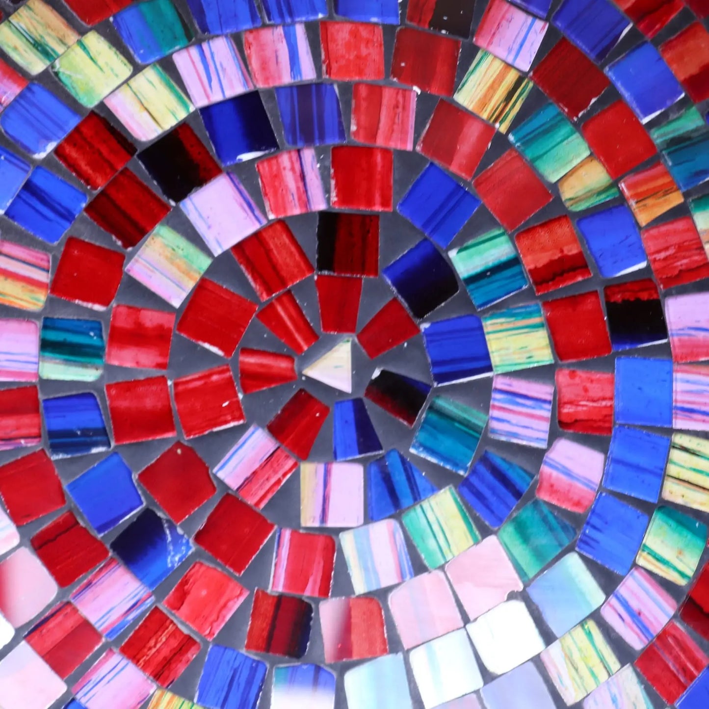 Morjim Large Mosaic Bowl Rainbow Spectrum Multicolour - Closeup of Centre