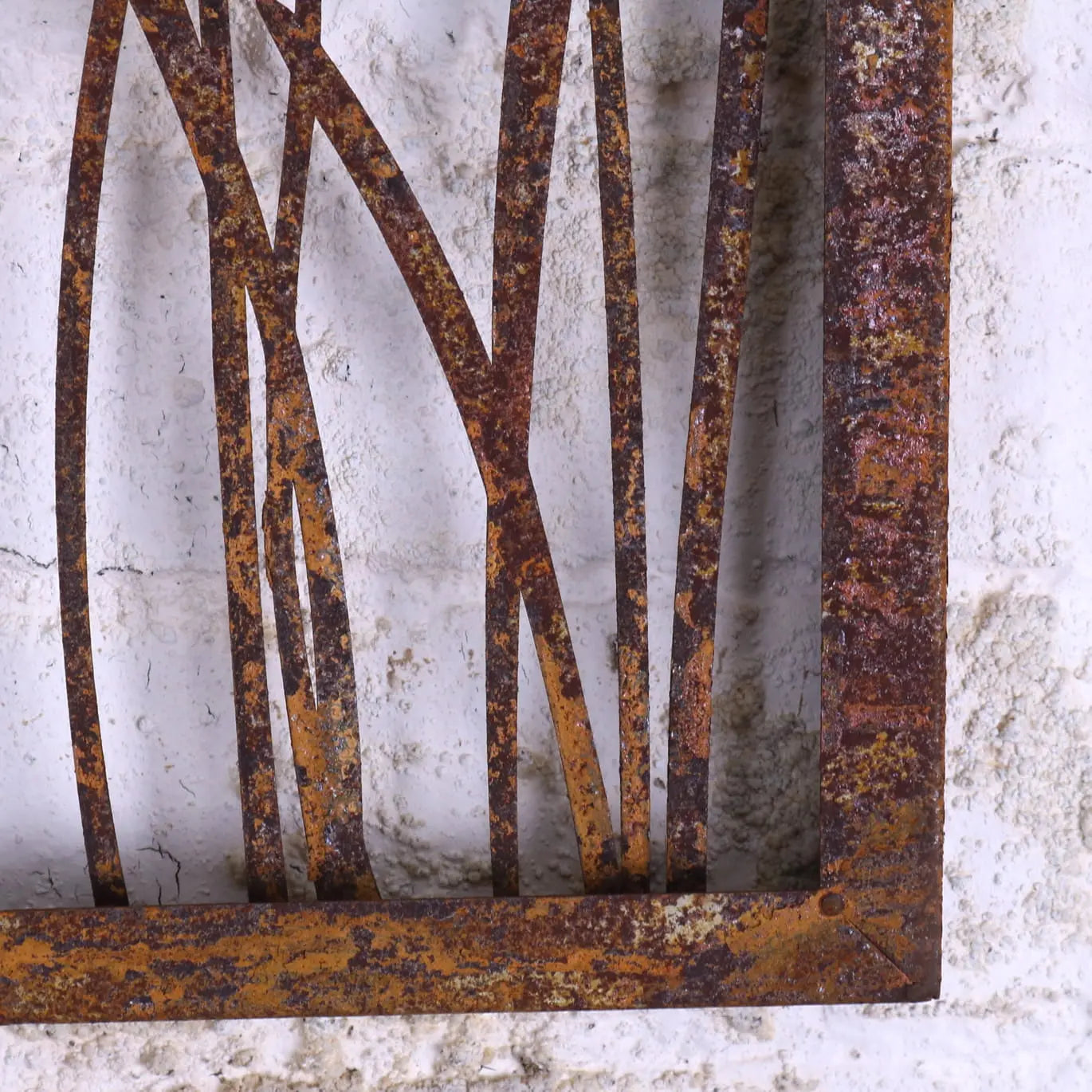 Alibag Rustic Garden Metal Art - Closeup of Rust Patina