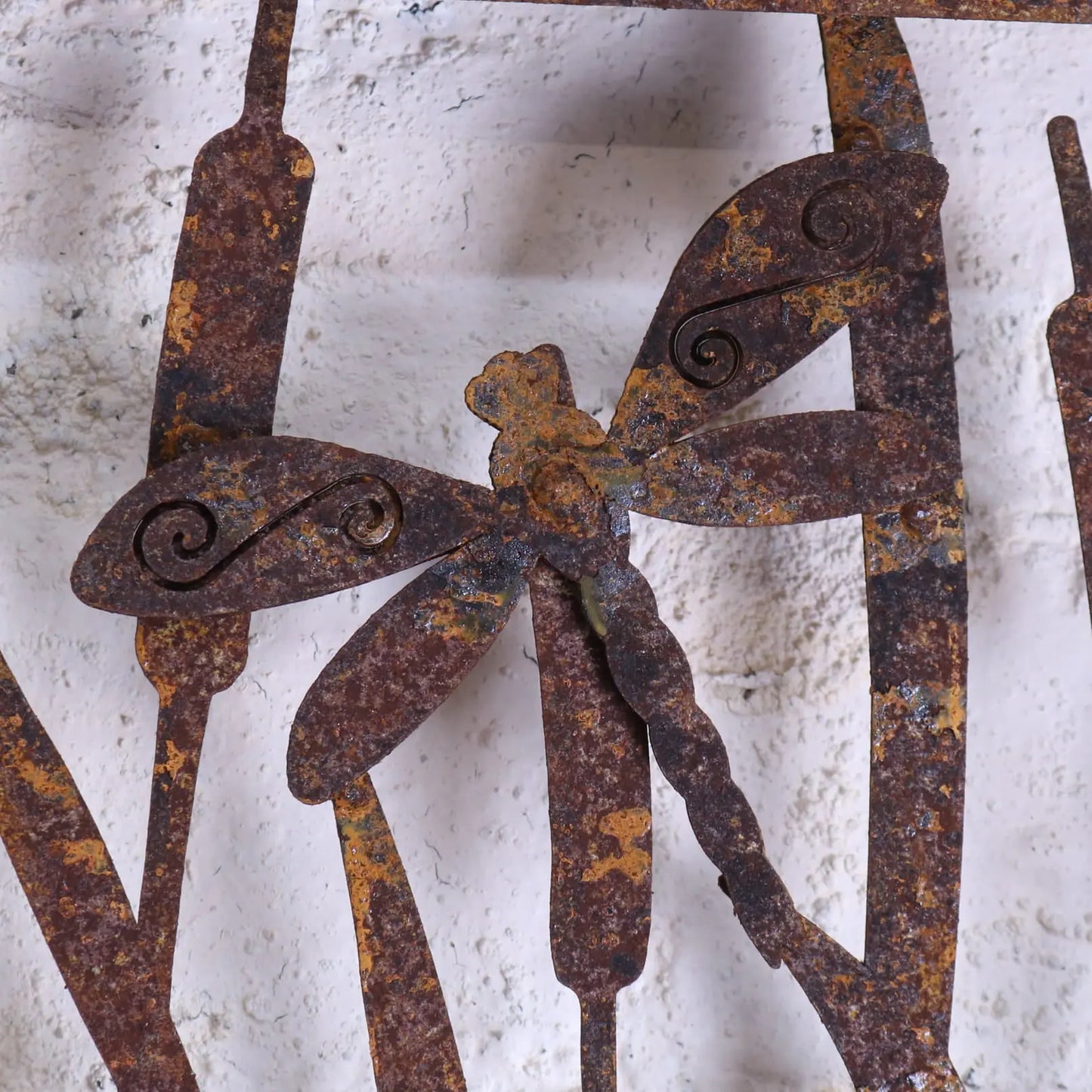 Alibag Rustic Garden Metal Art - Closeup of Butterfly