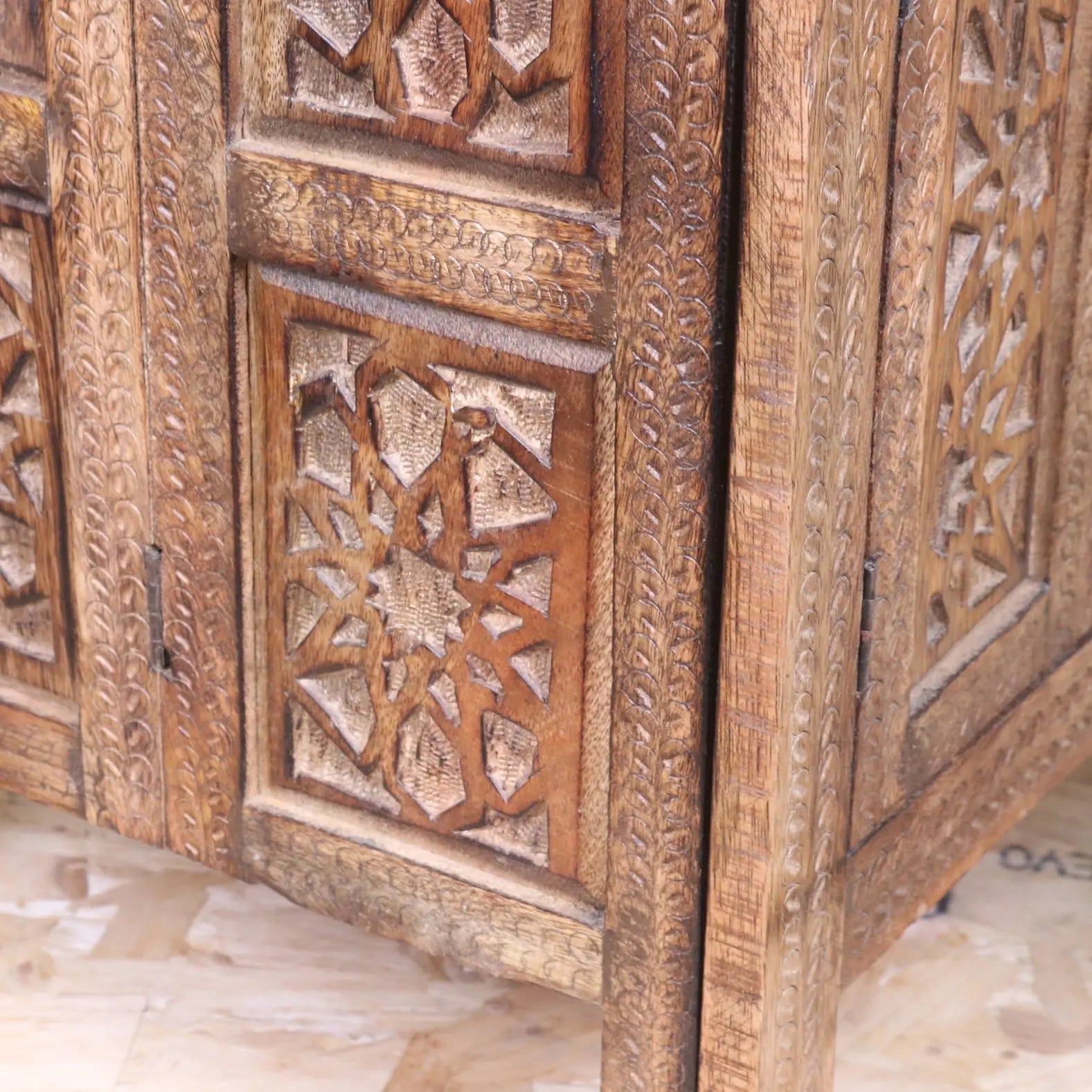 Rabat Mango Wood Hand Carved Moroccan Side Table - Closeup of Star Carving