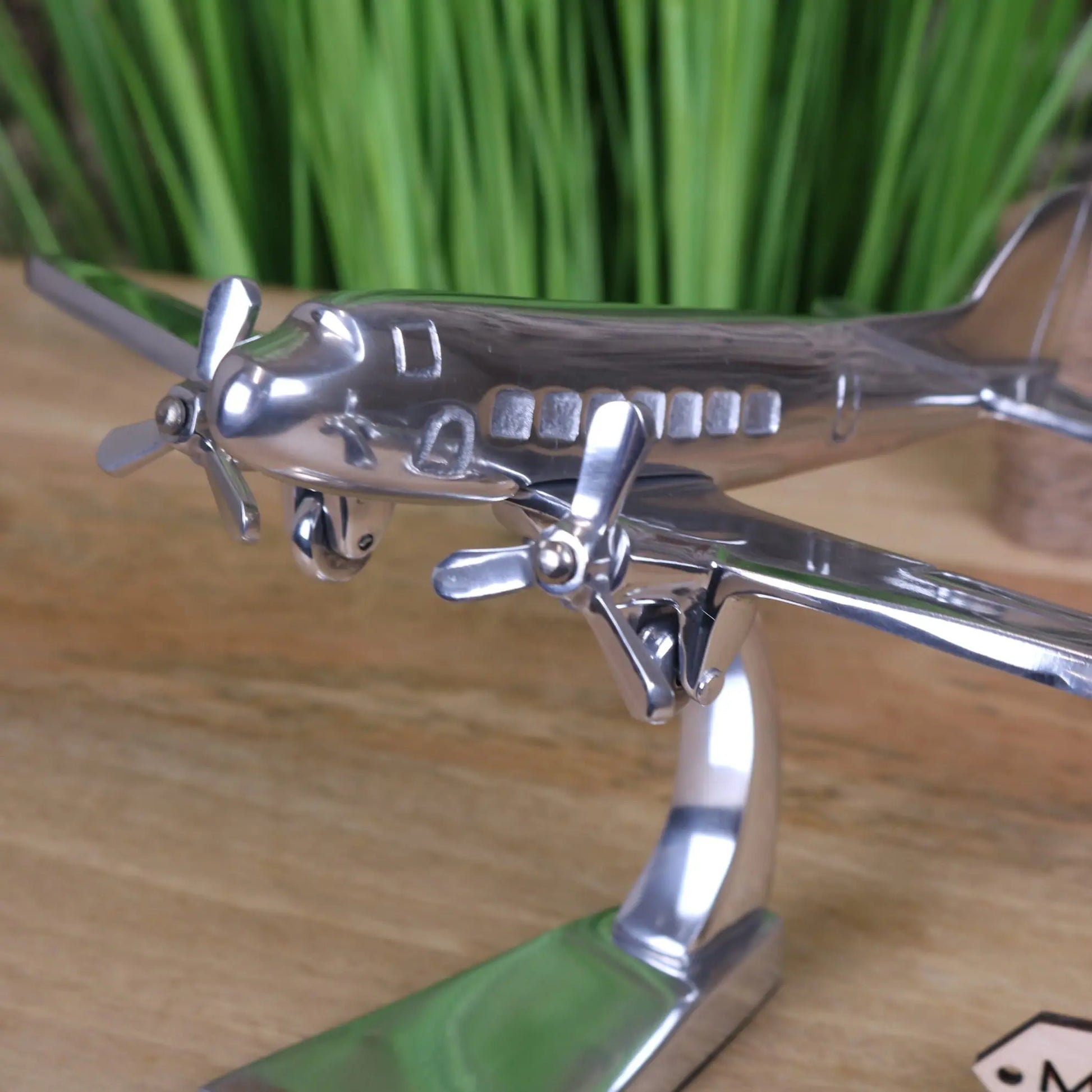 AUTHENTIC MODELS MODÈLE d'avion Concorde, décoration de bureau, aluminium, AP112 EUR 96,84 - FR AUTHENTIC MODELS MODÈLE d'avion Concorde, décoration de bureau, aluminium, AP112 EUR 96,84 - FR