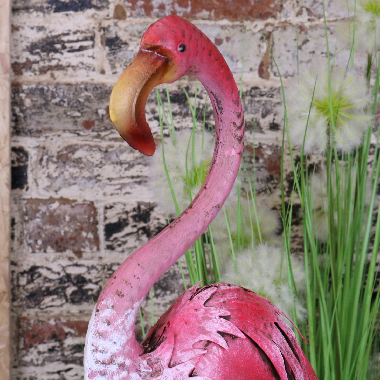 Nala Flamingo Garden Ornament 100cm - Closeup of Head