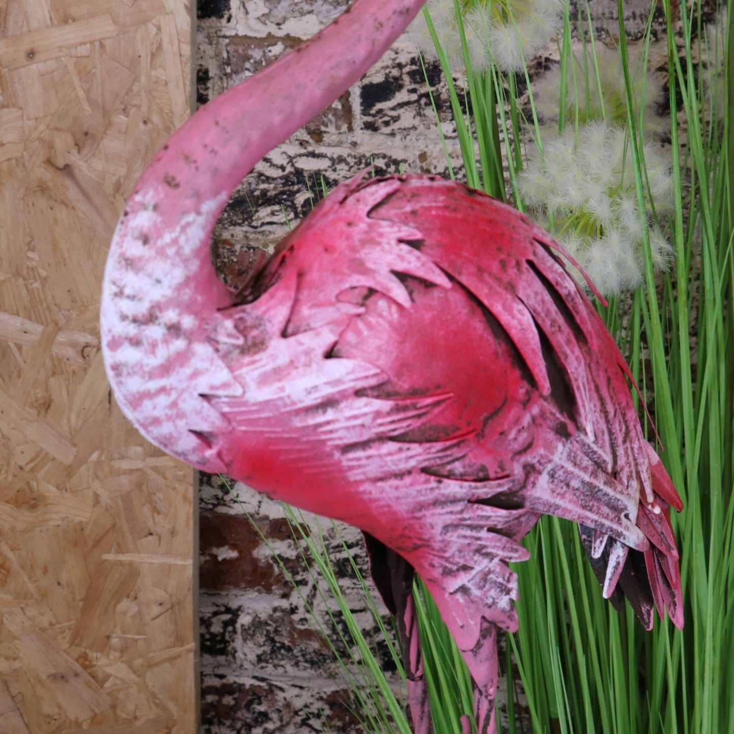 Nala Flamingo Garden Ornament 100cm - Closeup of Body