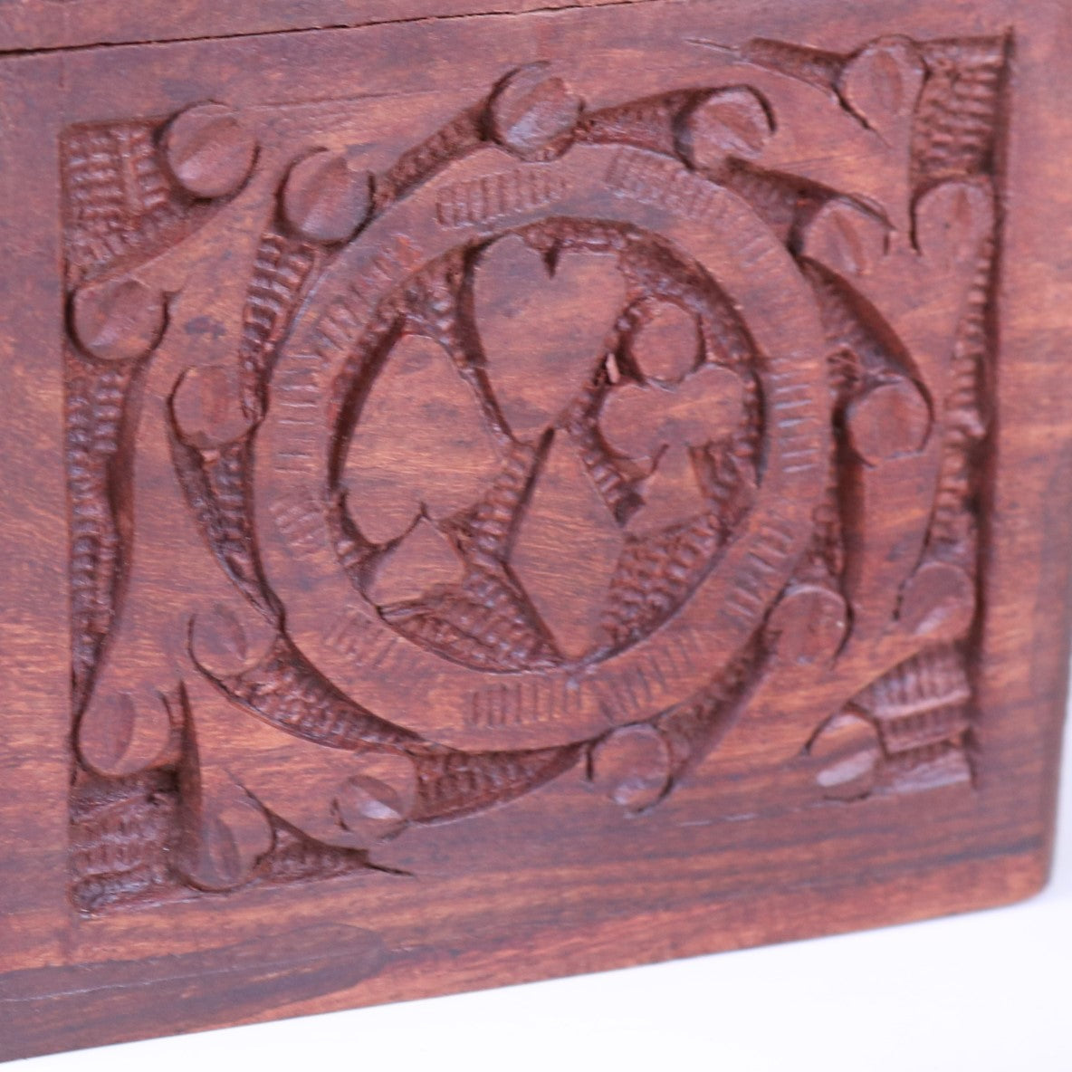 Jala Double Playing Card Box - Closeup of Carving