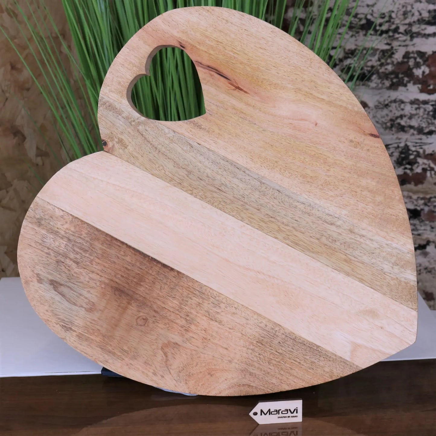 Dili Heart Shape Chopping Board - Main Image