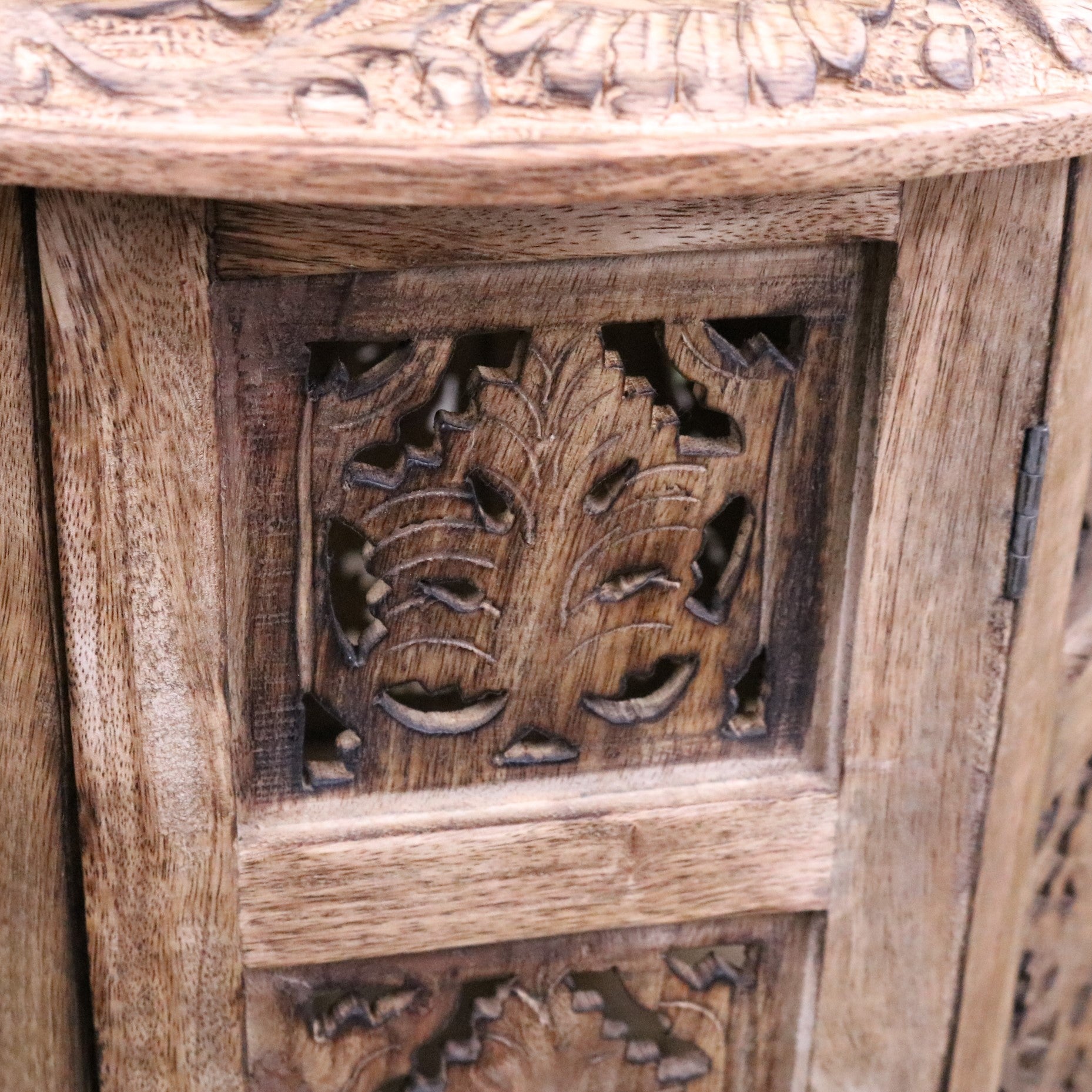 Jenari Large Mango Wood Side Table Leaf Carving - Closeup of Leaf Carving