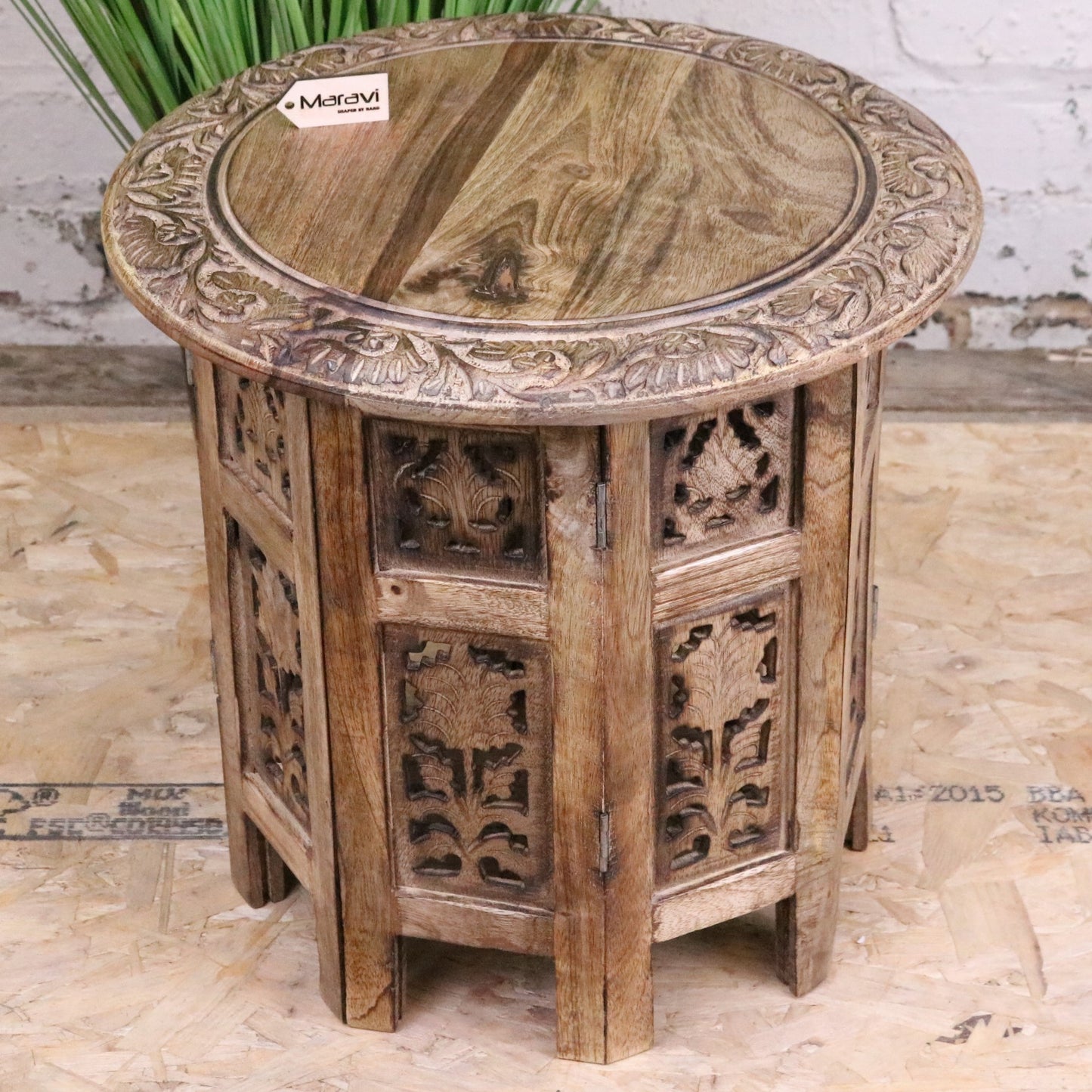 Jenari Medium Mango Wood Side Table Leaf Carving - Main Image