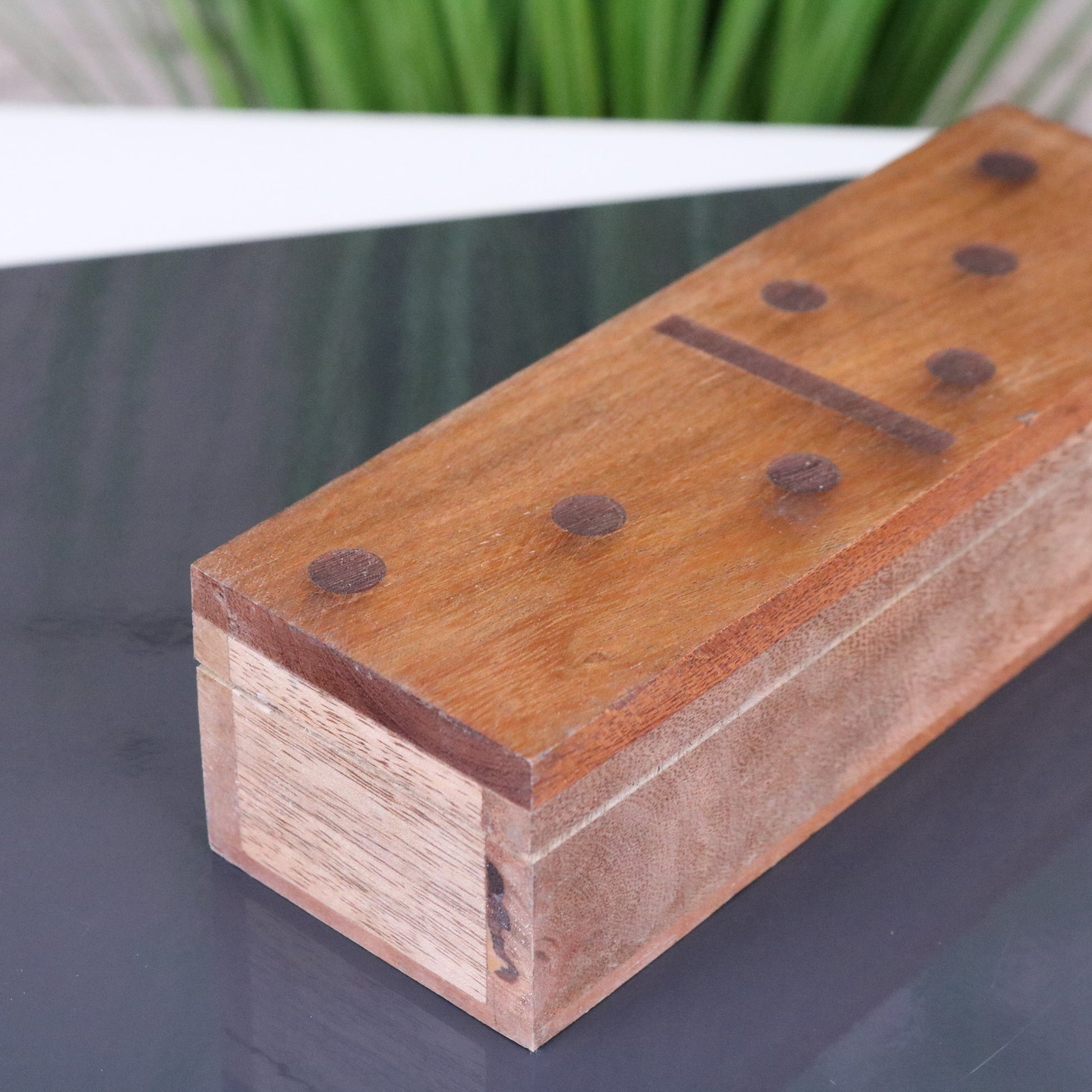 Jeyra Wooden Dominoes Set - Side View of Box