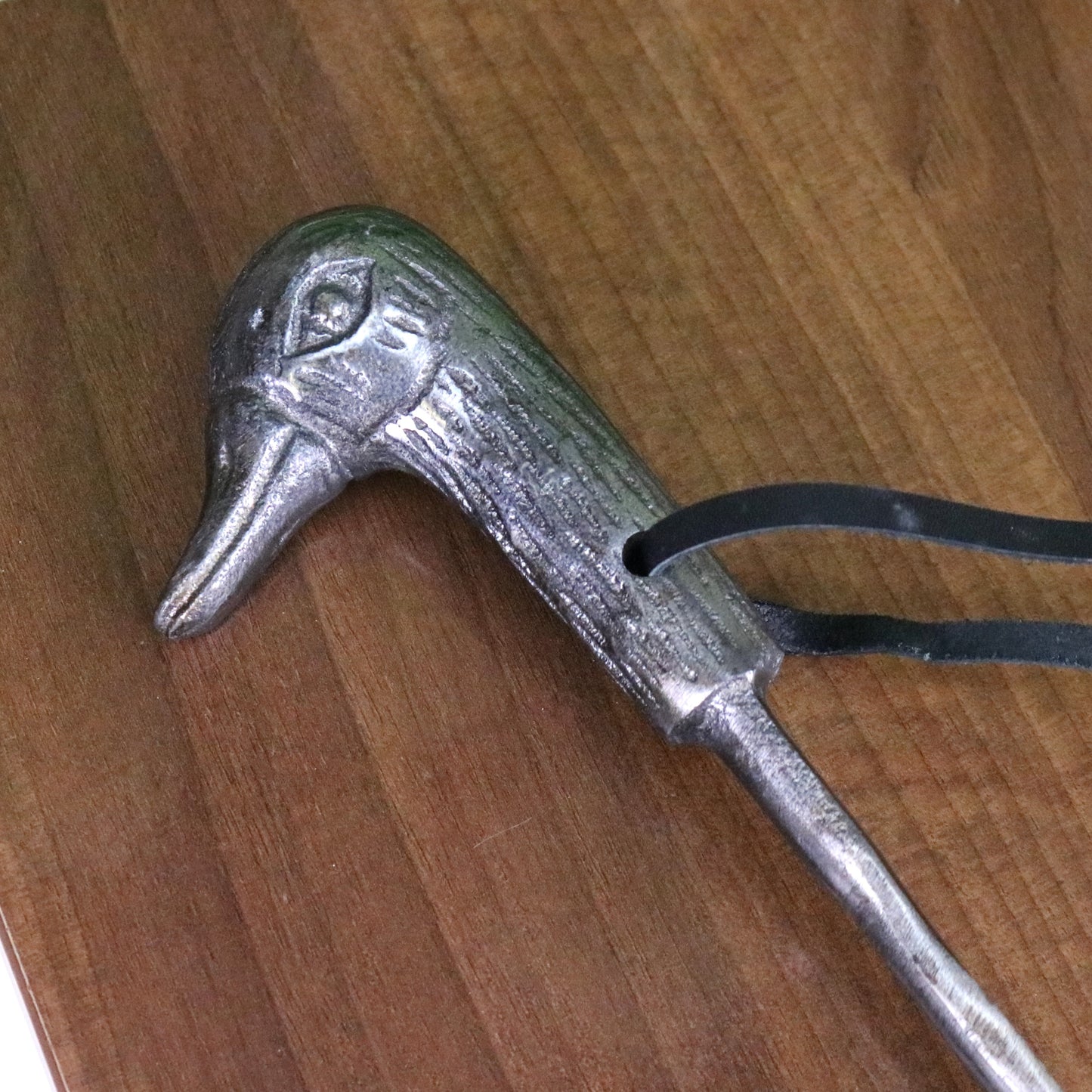Khosa Duck Head Antique Style Shoe Horn Gunmetal - Closeup of Head