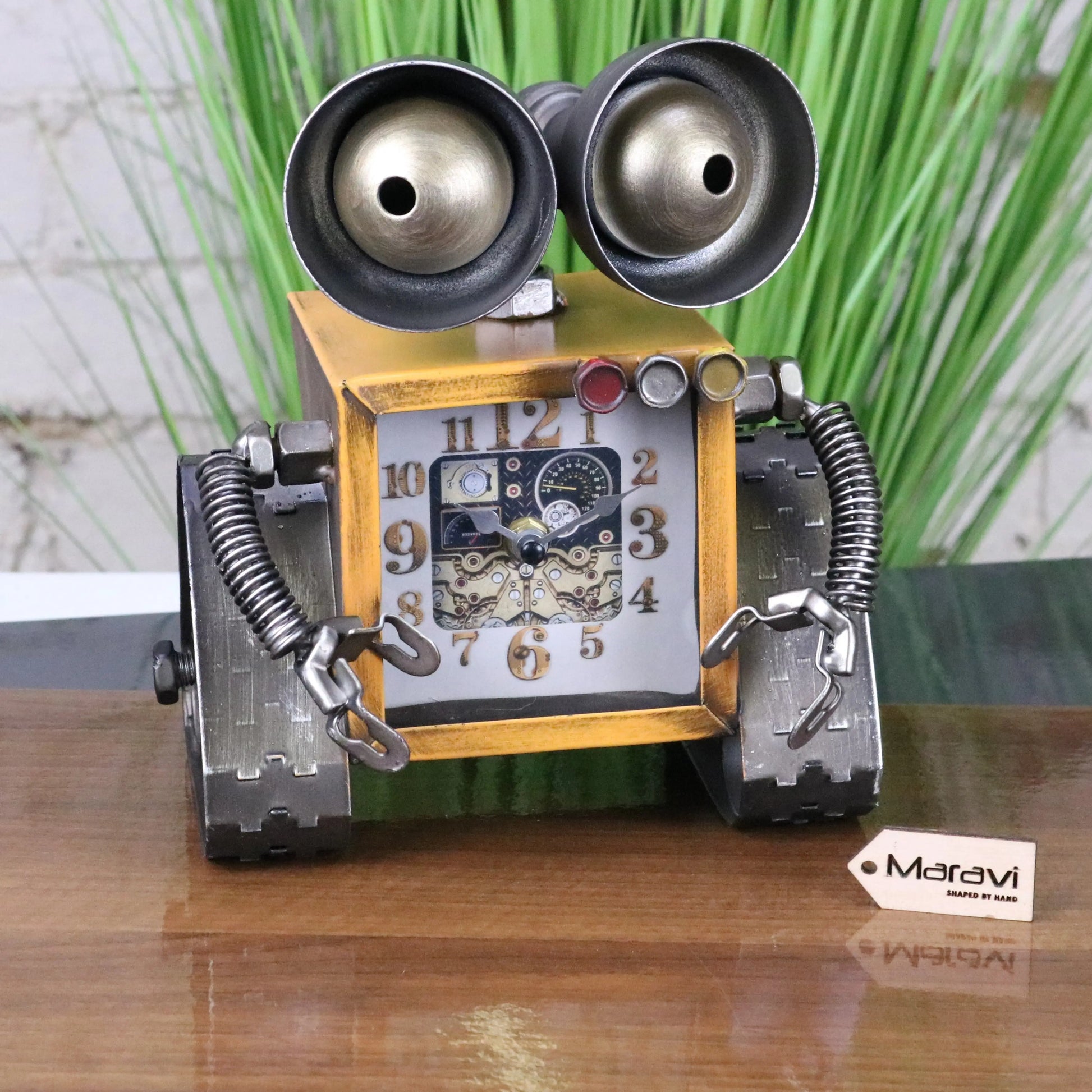 Lareta Robot Desk Clock - Main Image