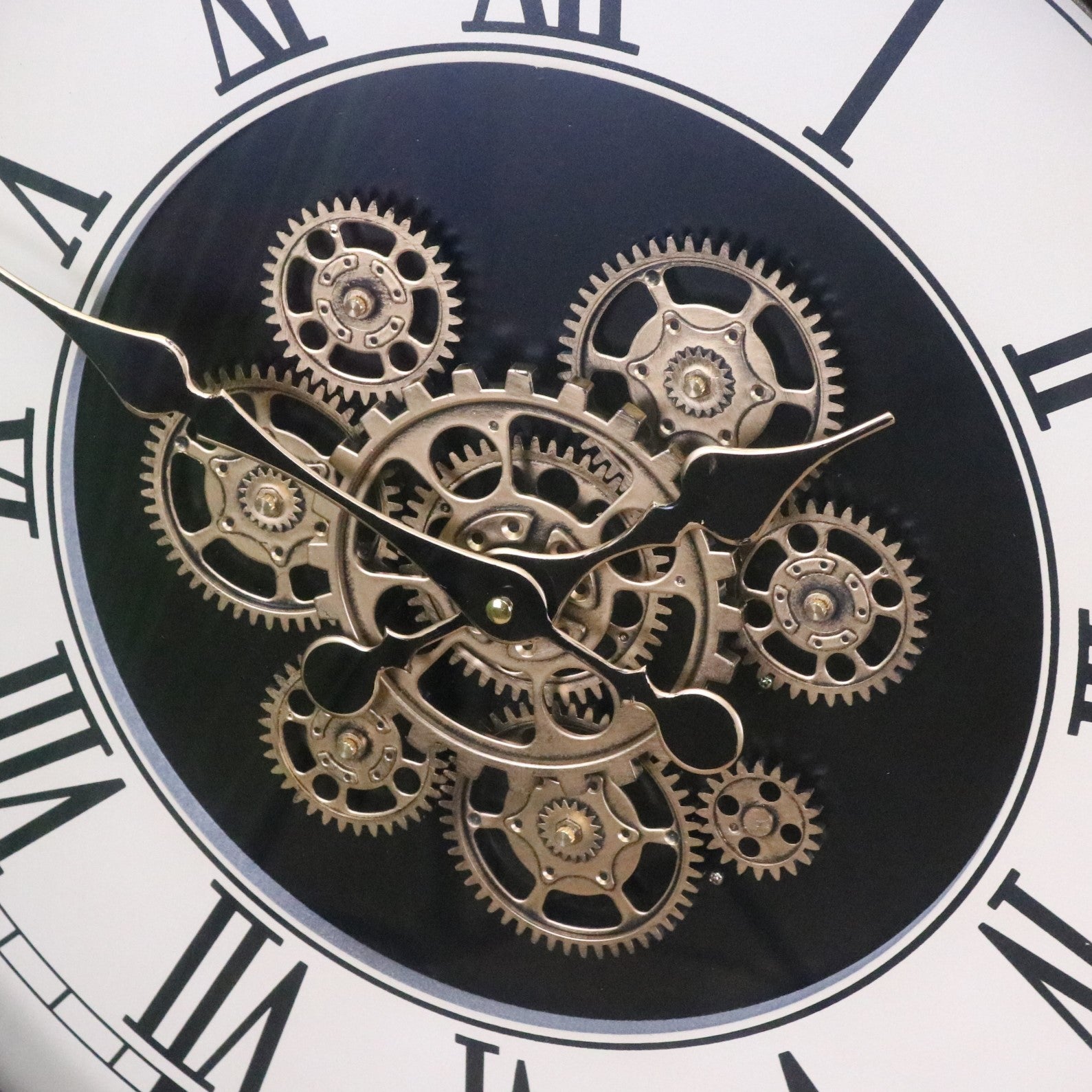 Large Wall Cog Clock Clock Pocket Watch Style - Closeup of Cogs