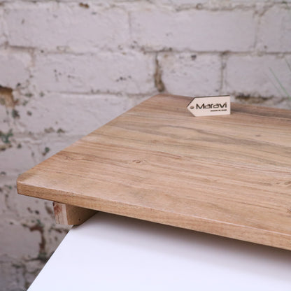 Lumira 80cm Mango Wood Large Serving Board - Closeup of Corner