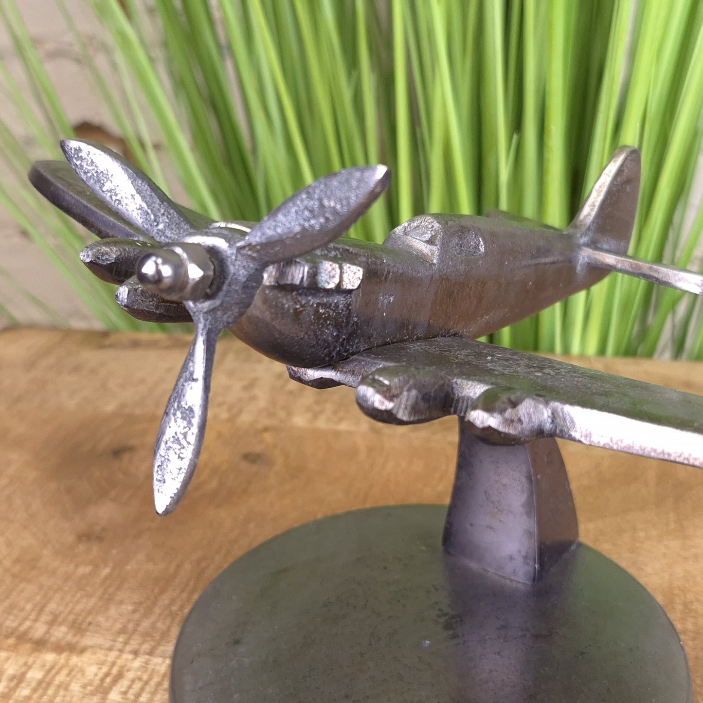 Meghna 20cm Spitfire Model Ornament Gunmetal Colour - Closeup of Propeller